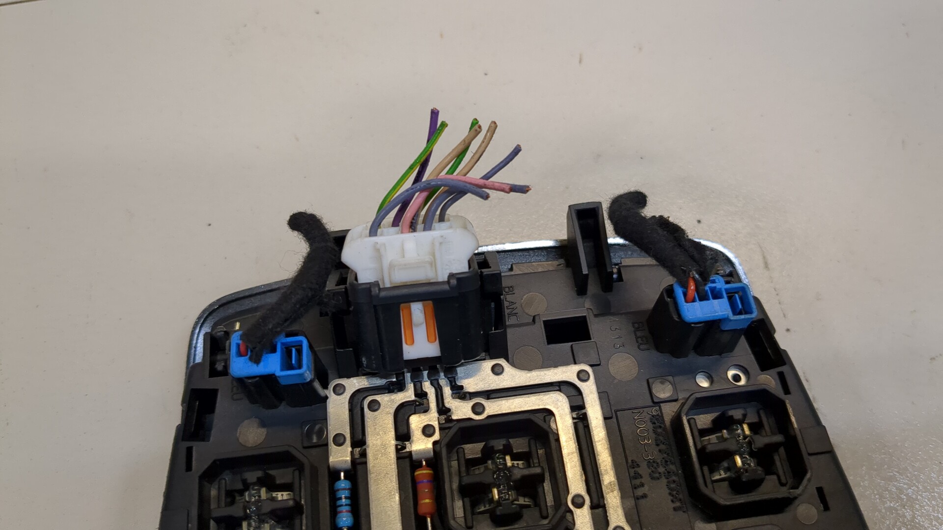 Плафон салонный