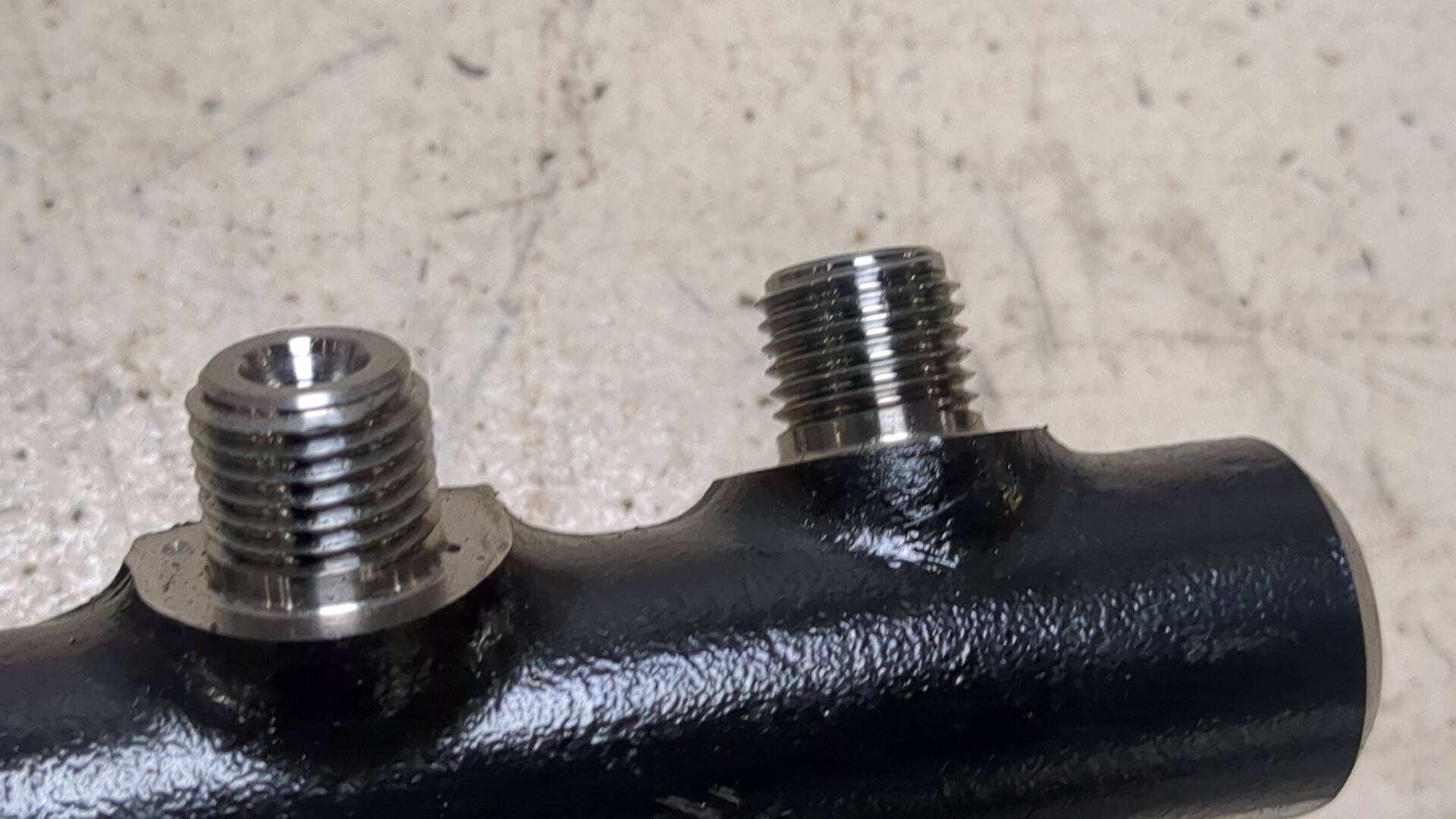 Рейка топливная (рампа)