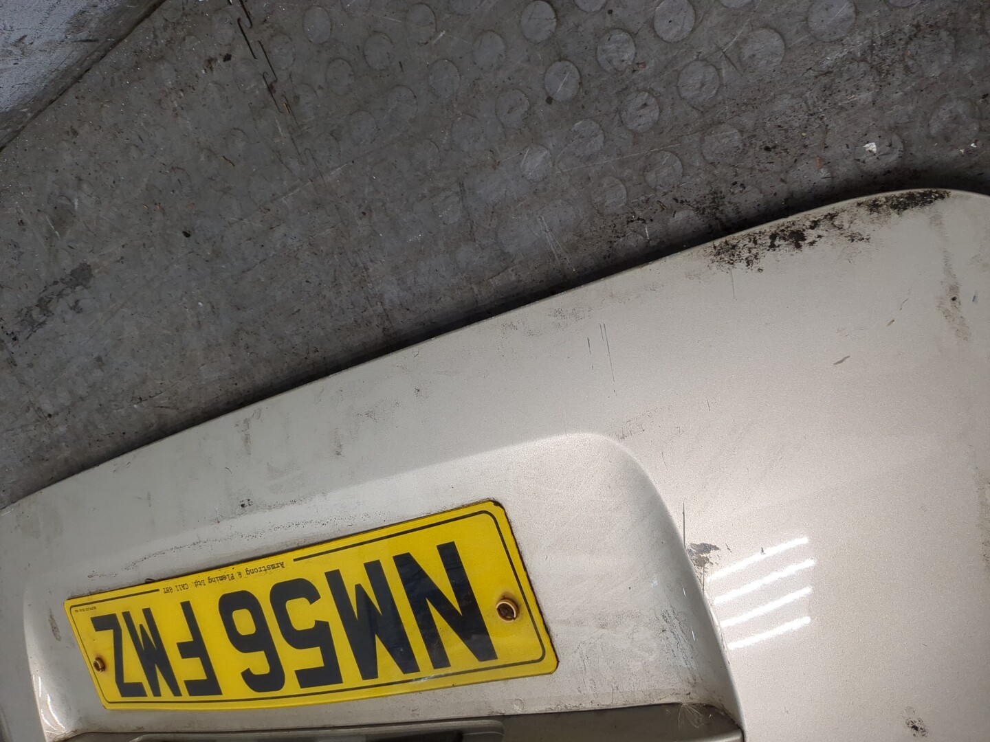 Дверь багажника