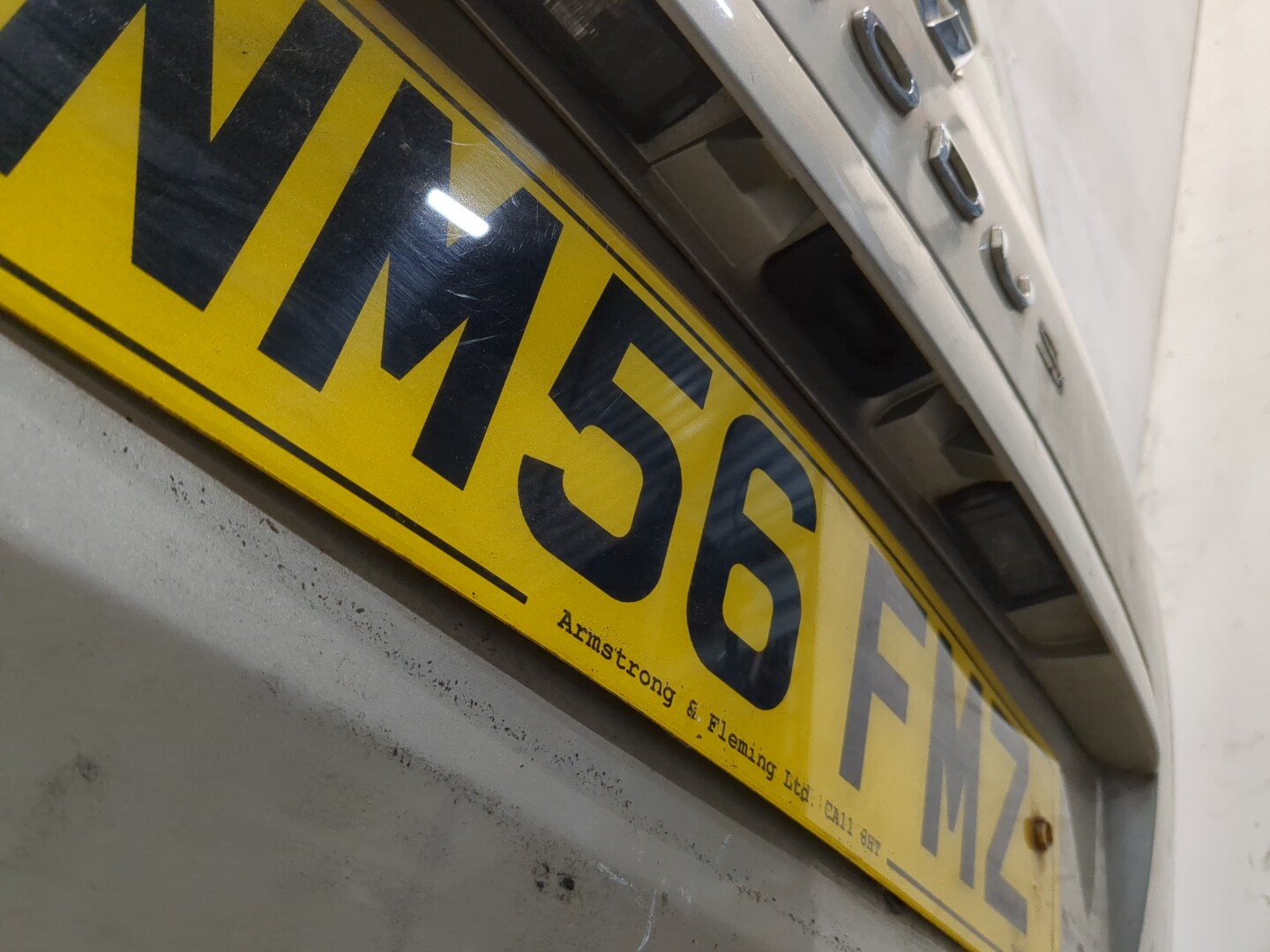 Дверь багажника