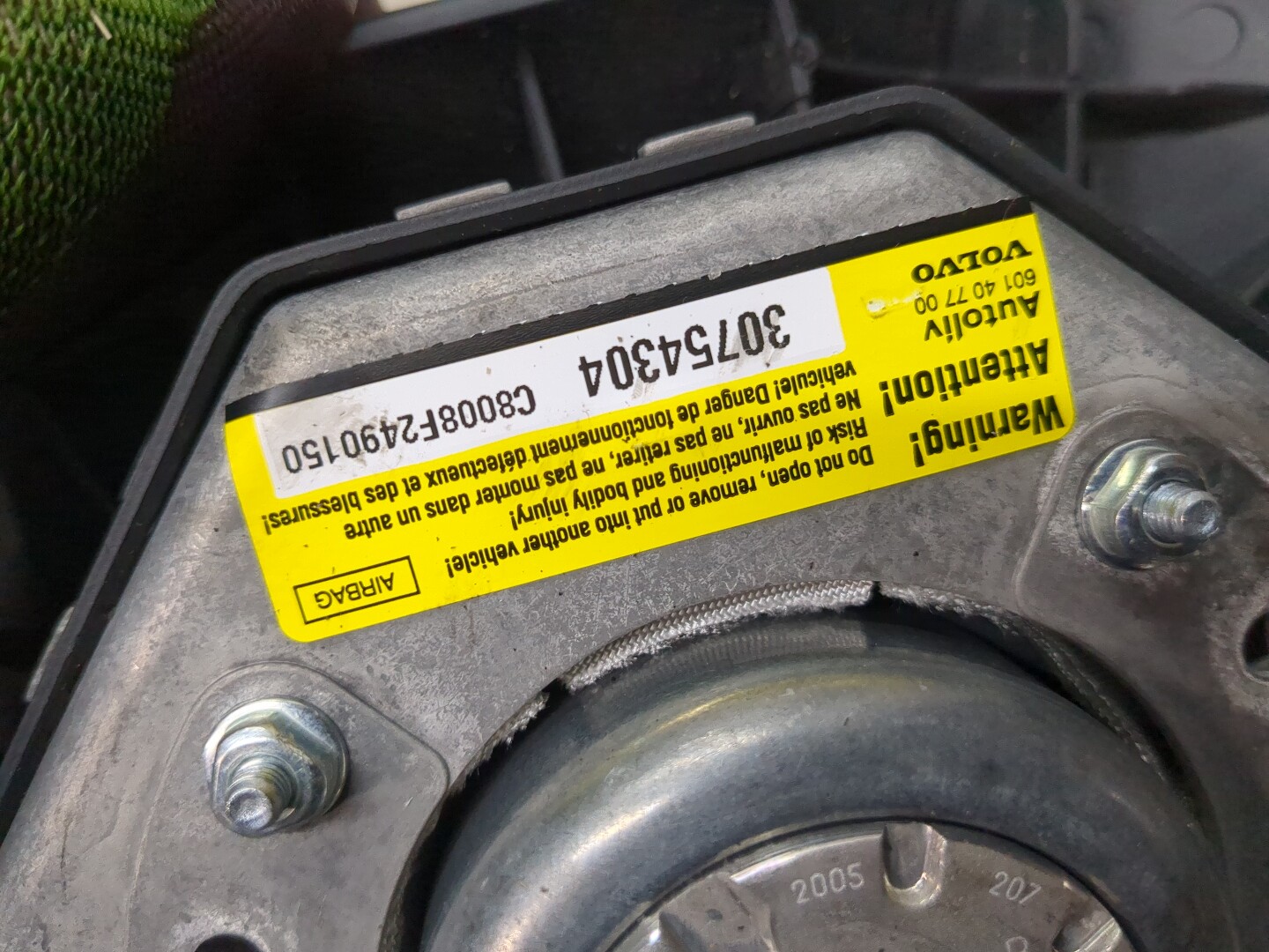 Подушка безопасности в рулевое колесо