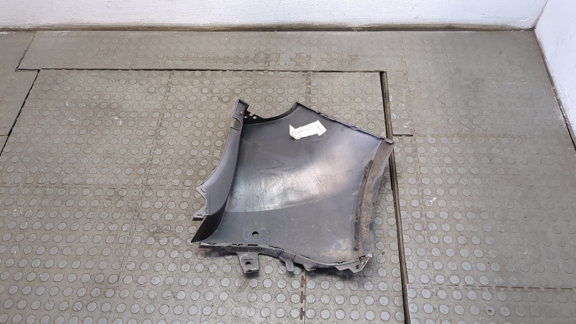 Накладка заднего бампера левая