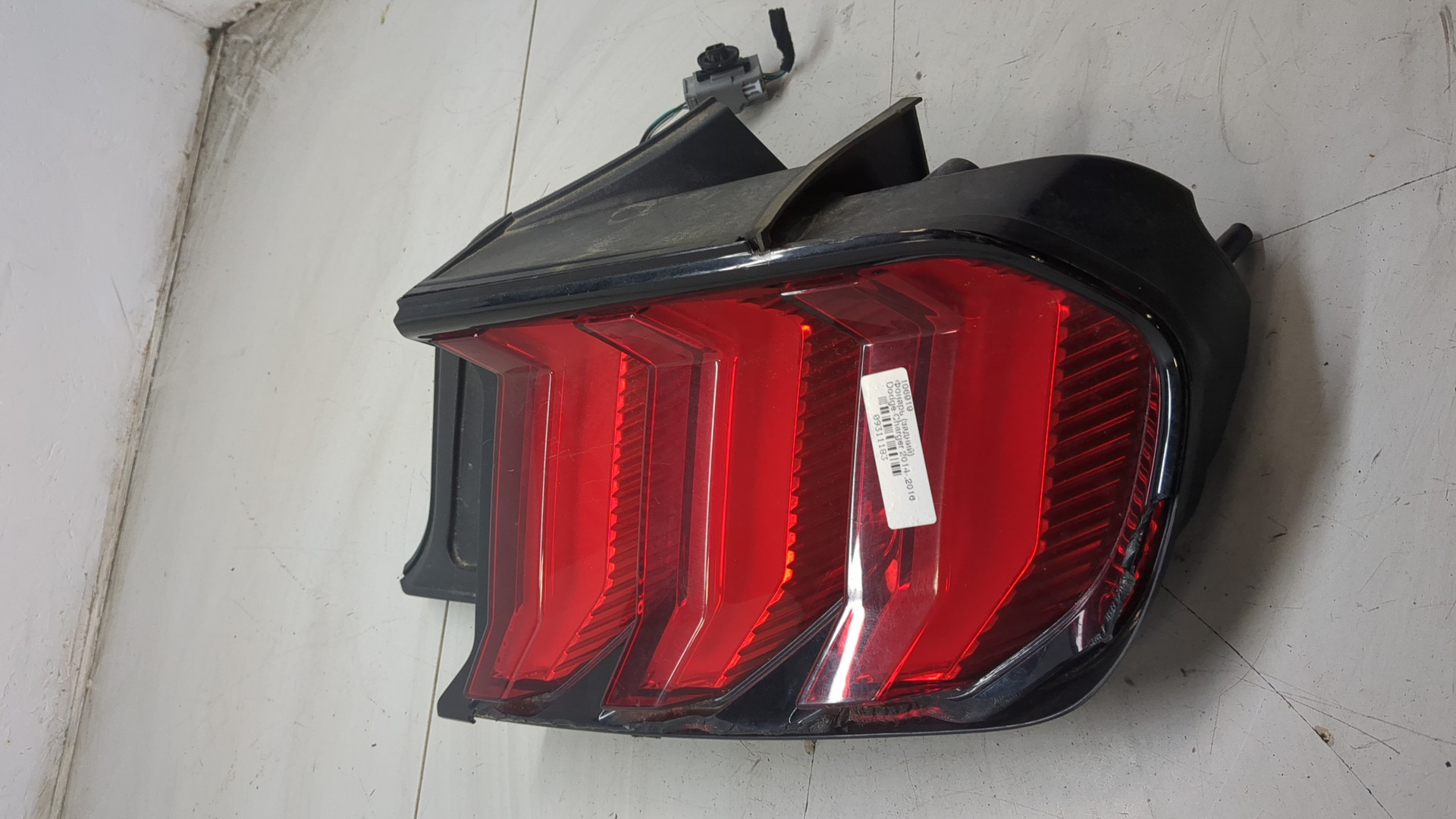 Фонарь задний правый