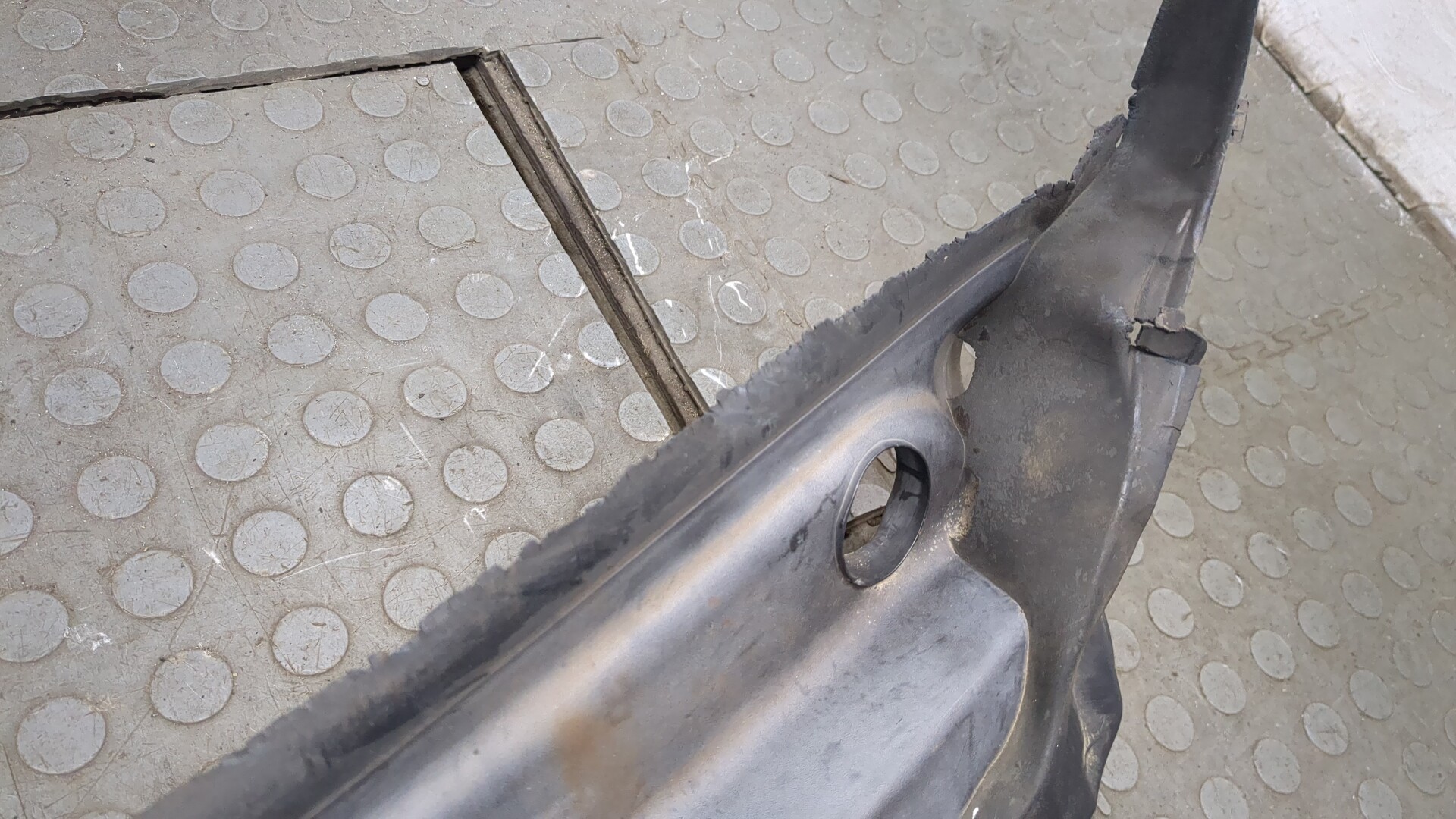 Решетка стеклоочистителей (Жабо)