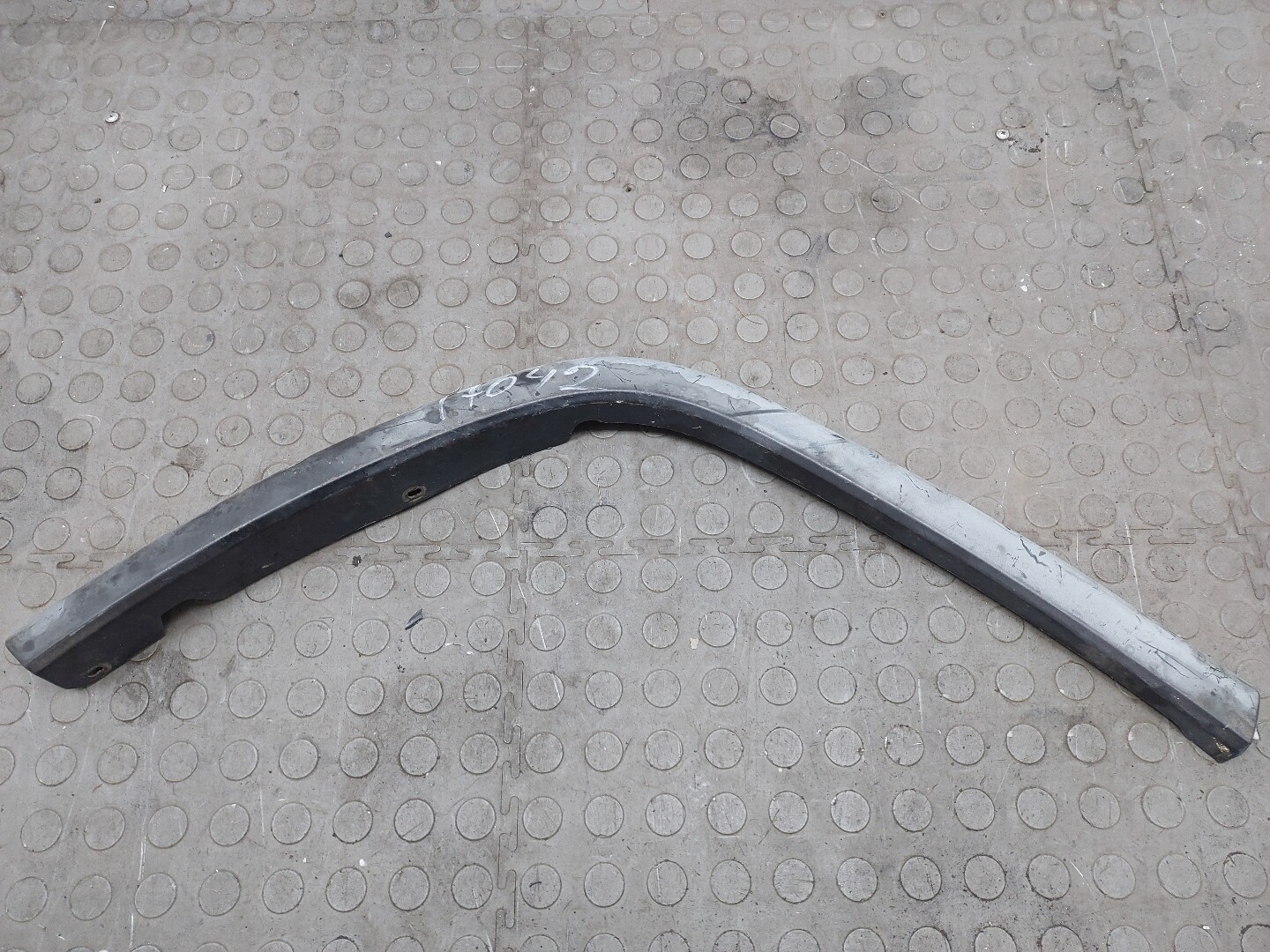 Молдинг заднего крыла правого