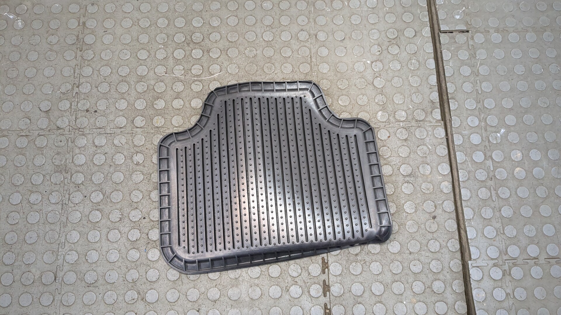 Покрытие напольное (ковролин)