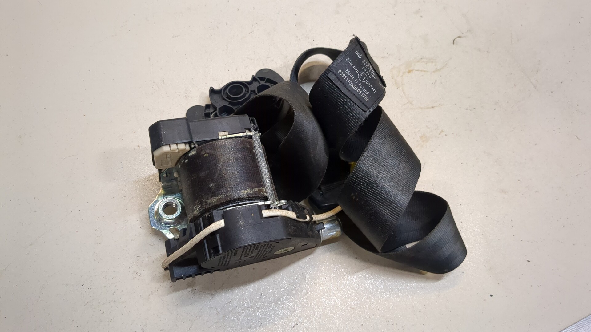 Ремень безопасности