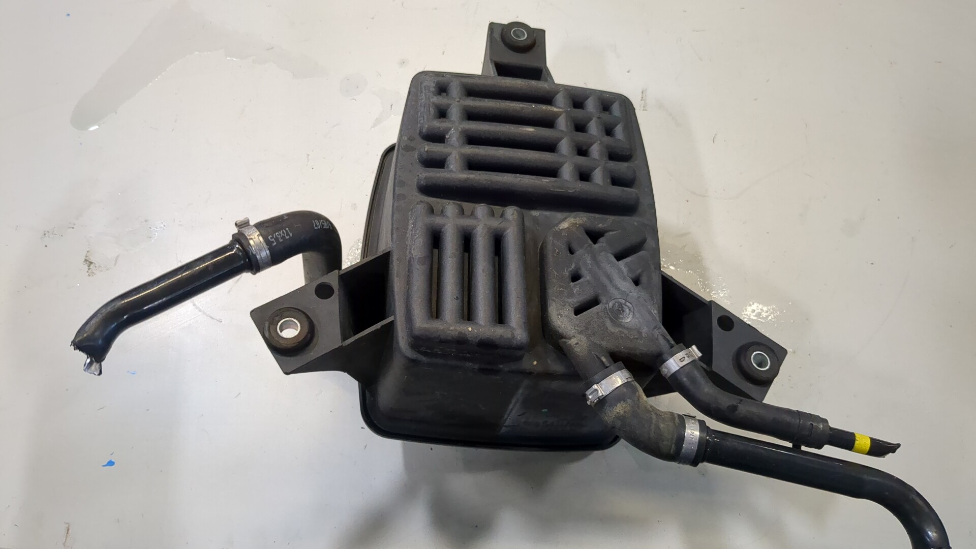 Абсорбер (фильтр угольный)