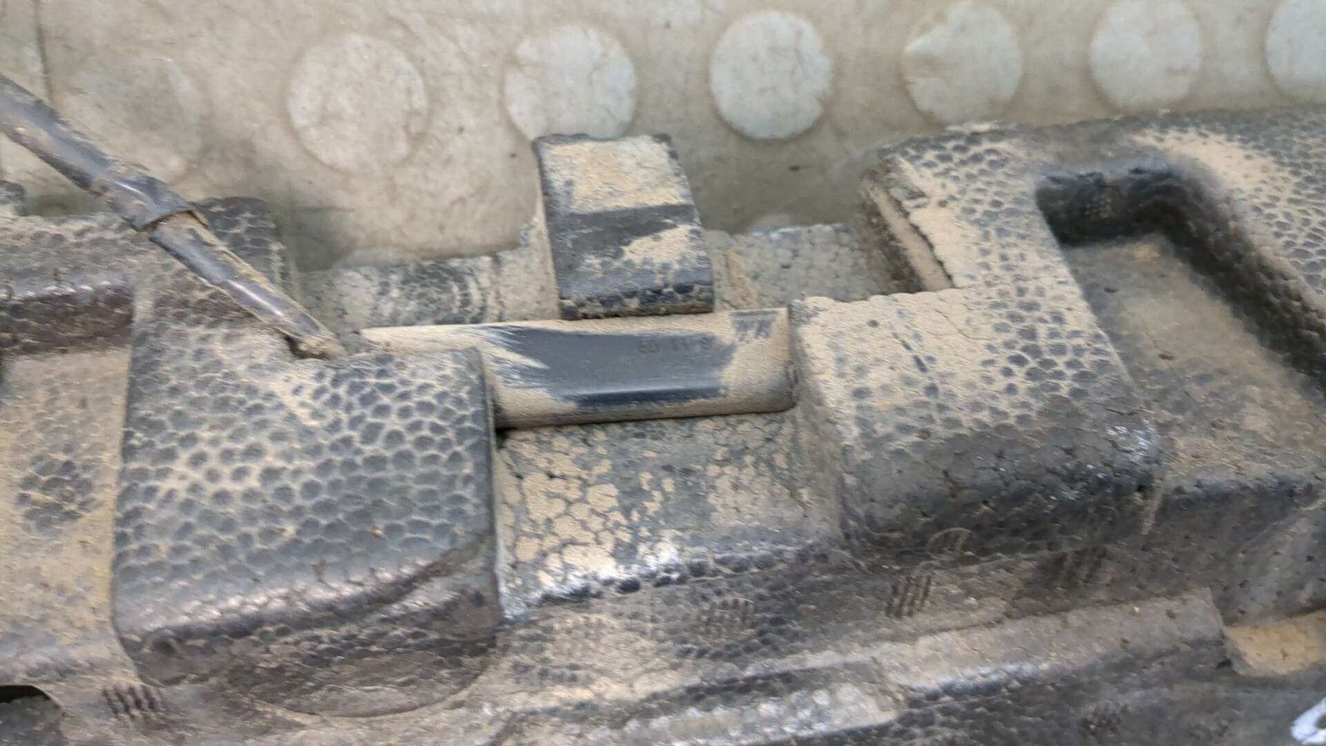 Усилитель заднего бампера