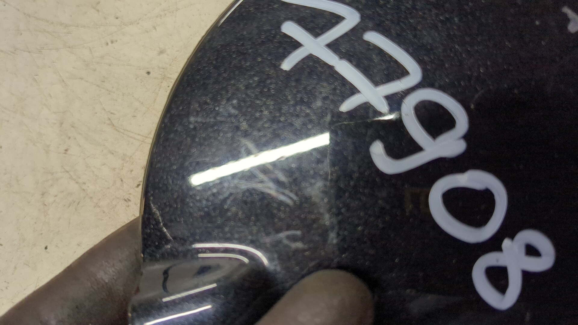 Лючок бензобака