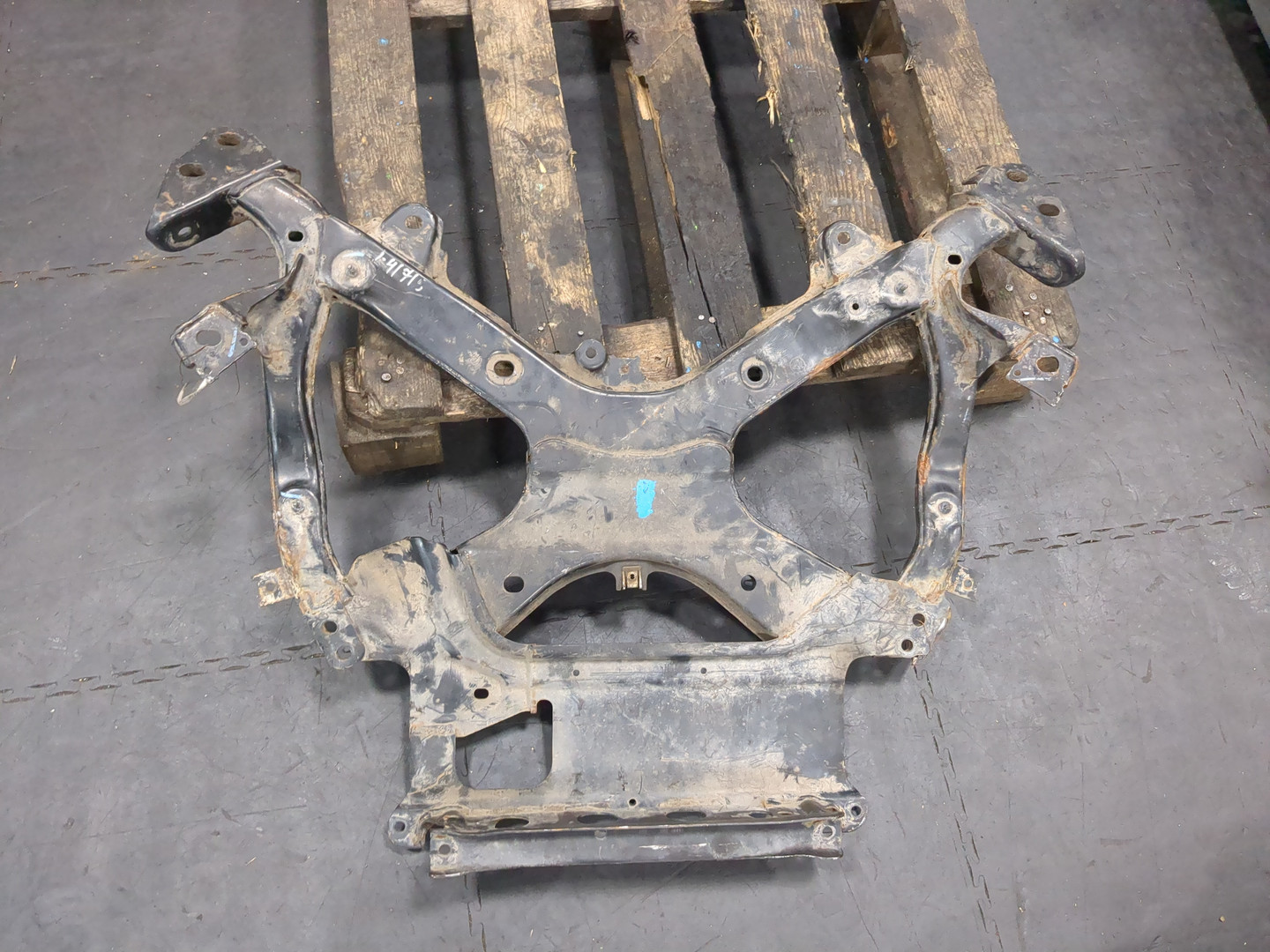 Балка подмоторная