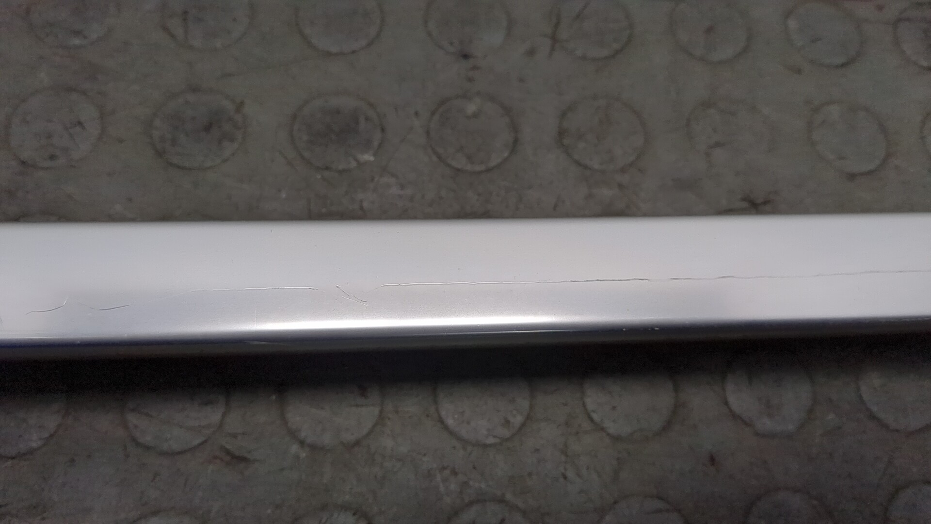 Рейлинг (релинг) левый (планка на крышу)