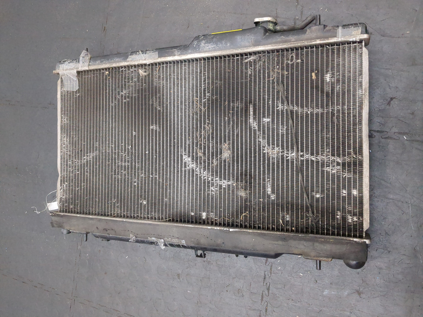 Радиатор охлаждения двигателя основной