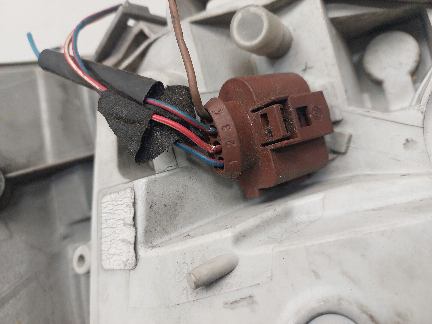 Фонарь задний левый