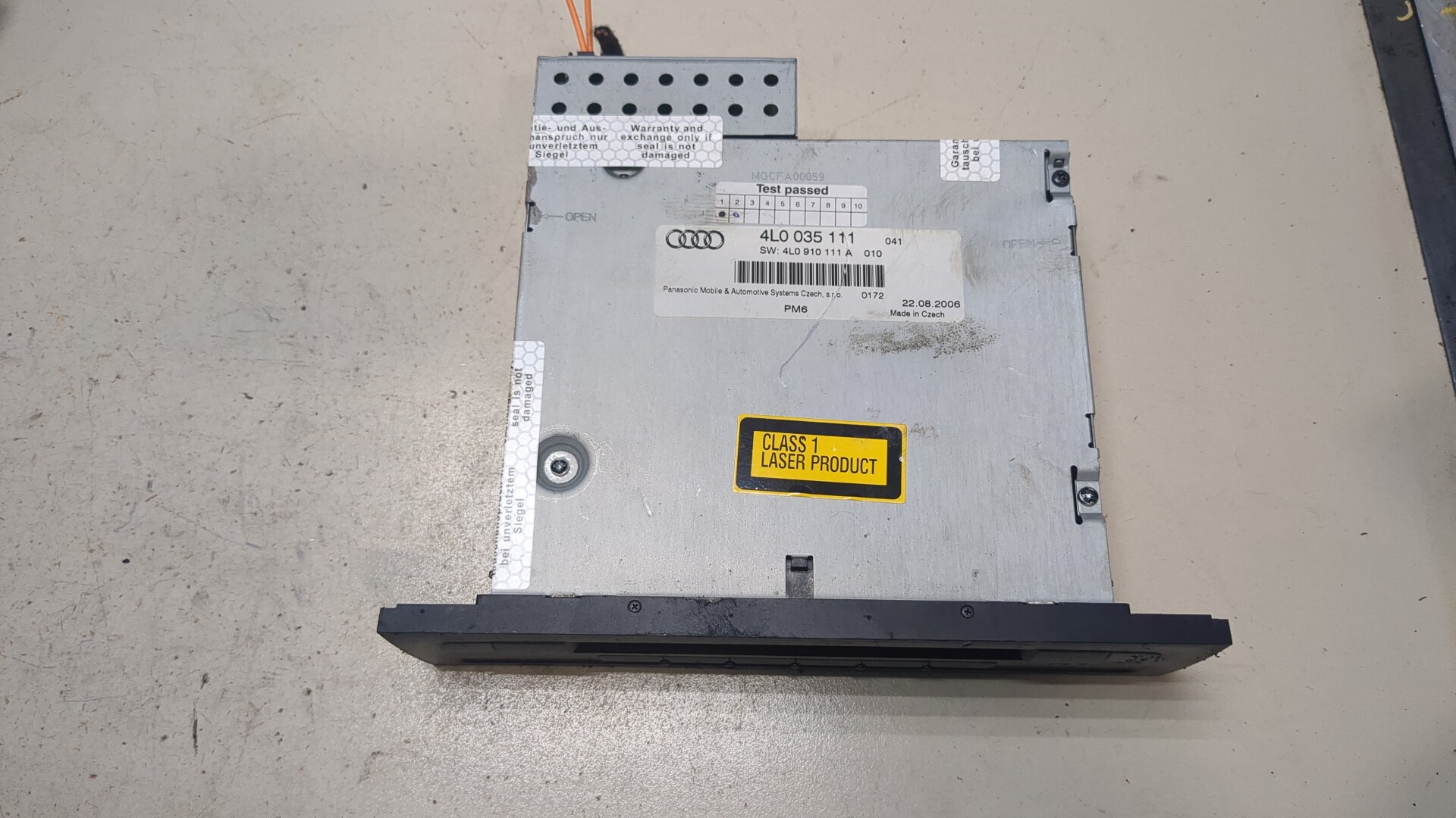 Проигрыватель CD/DVD