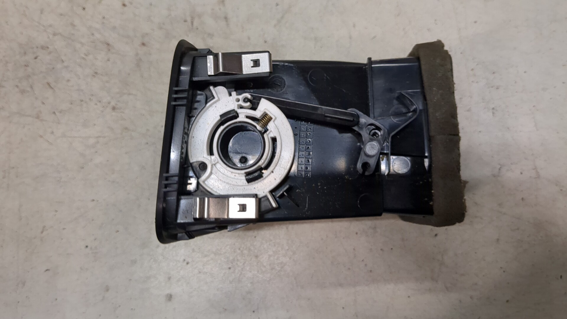 Дефлектор воздушный