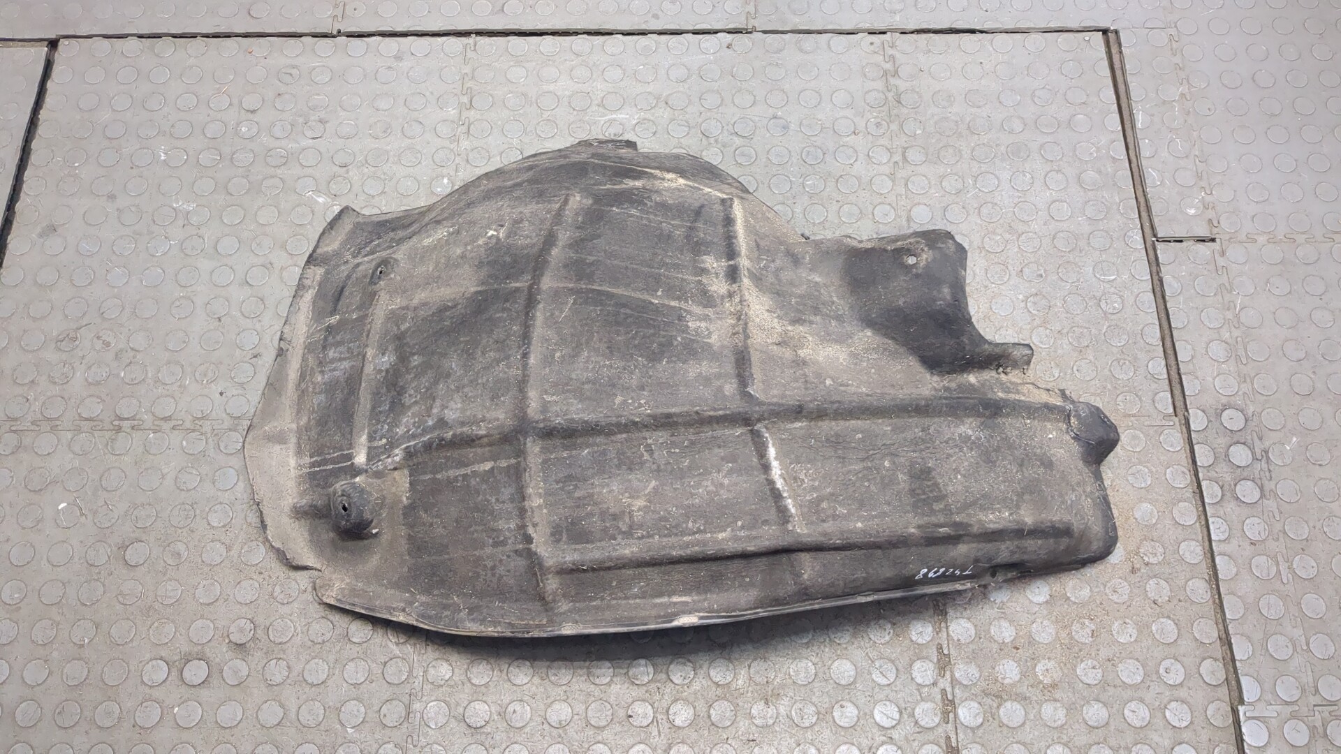 Локер передний правый