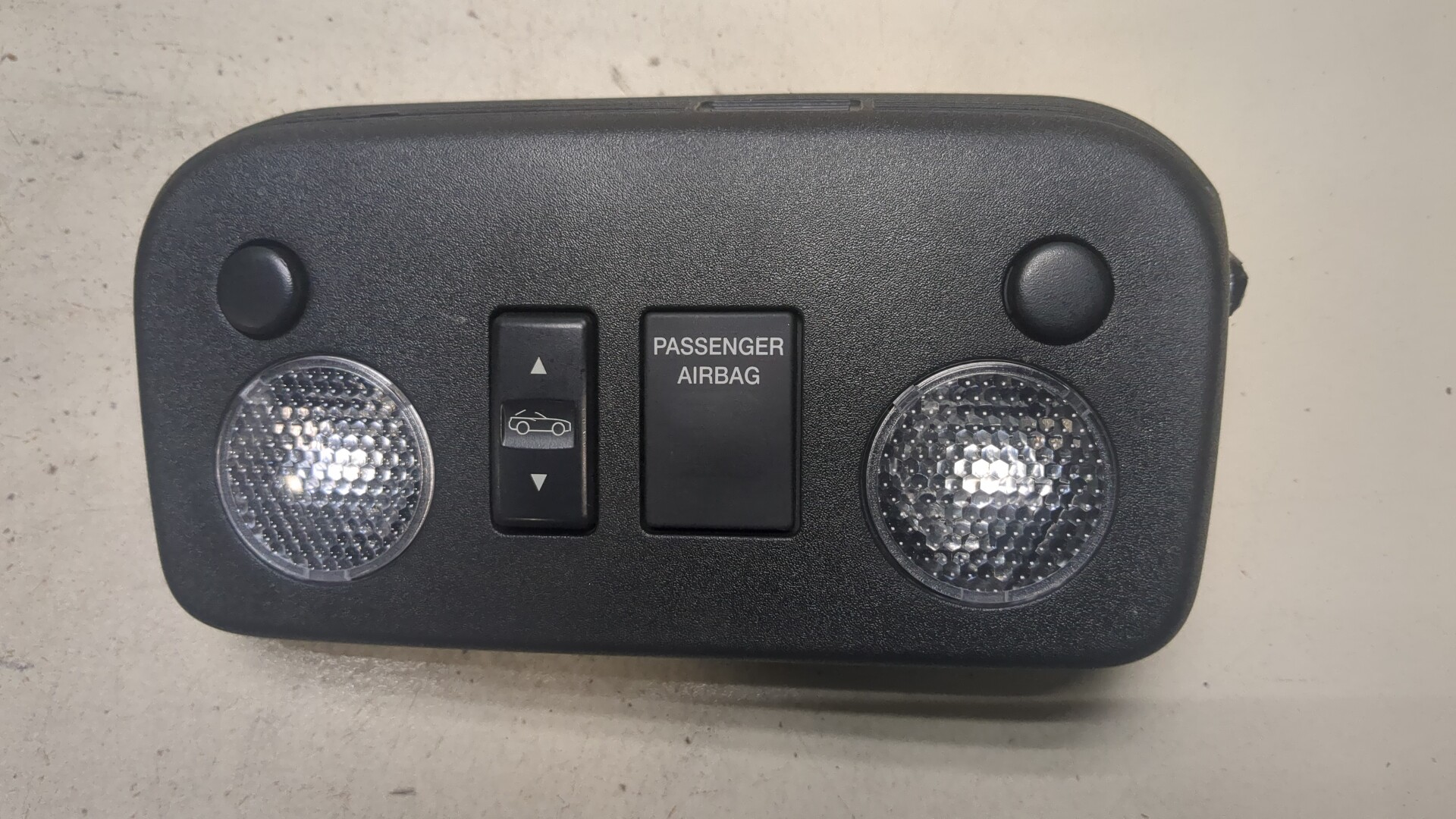 Плафон салонный