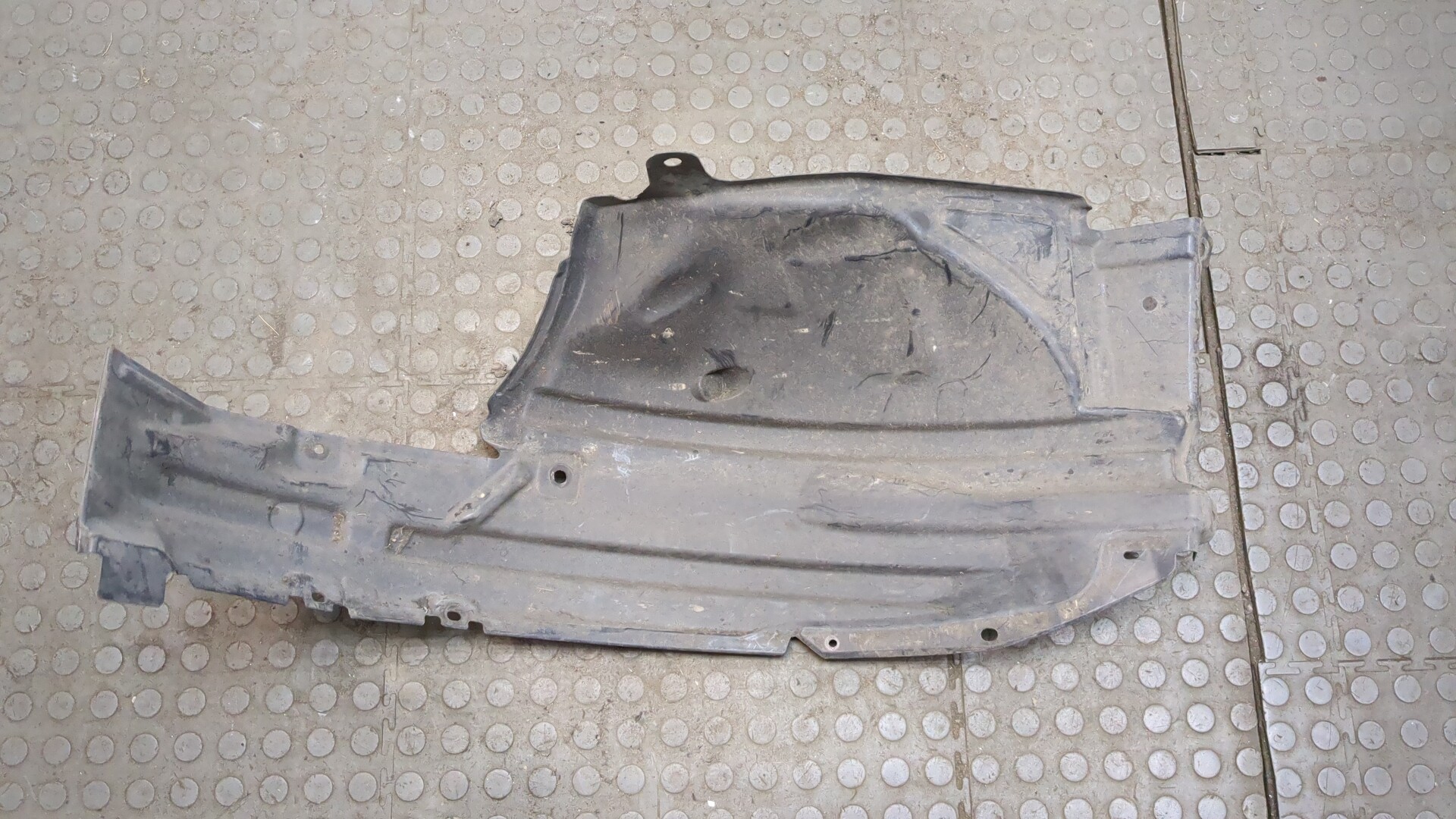 Локер передний правый