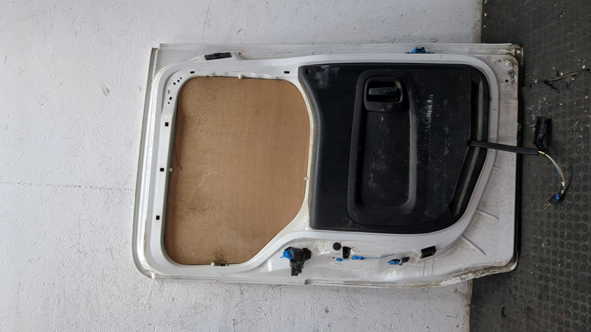 Дверь сдвижная