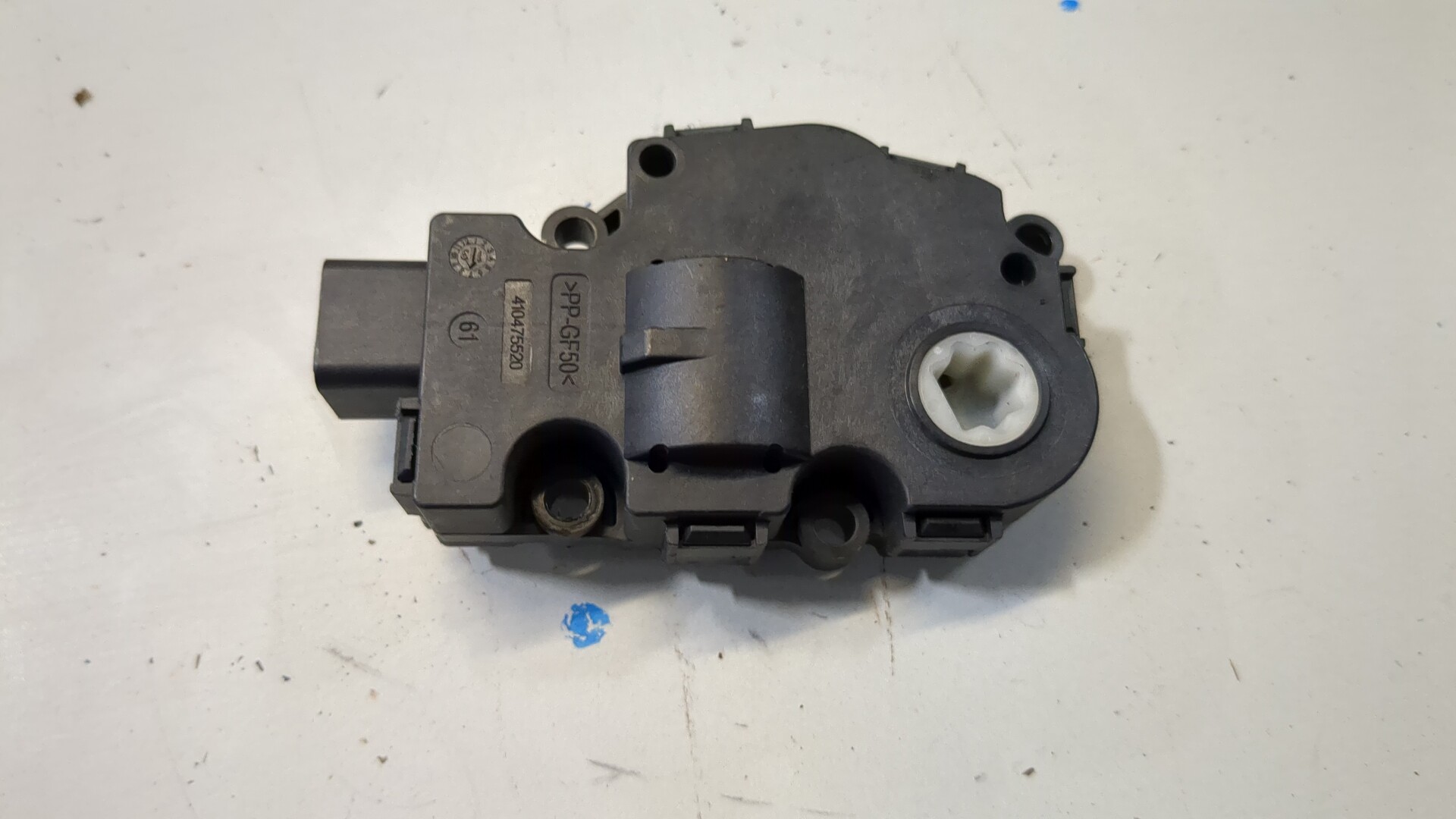 Моторчик заслонки печки