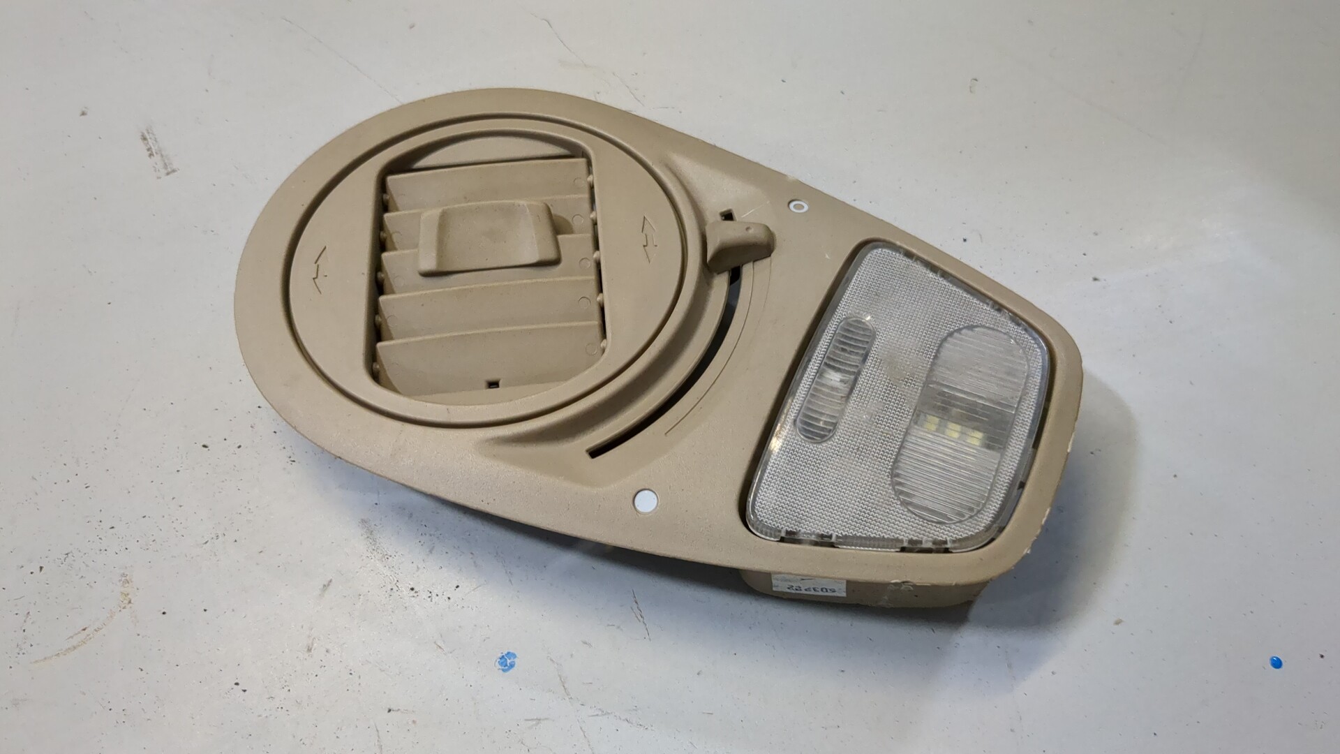 Плафон салонный