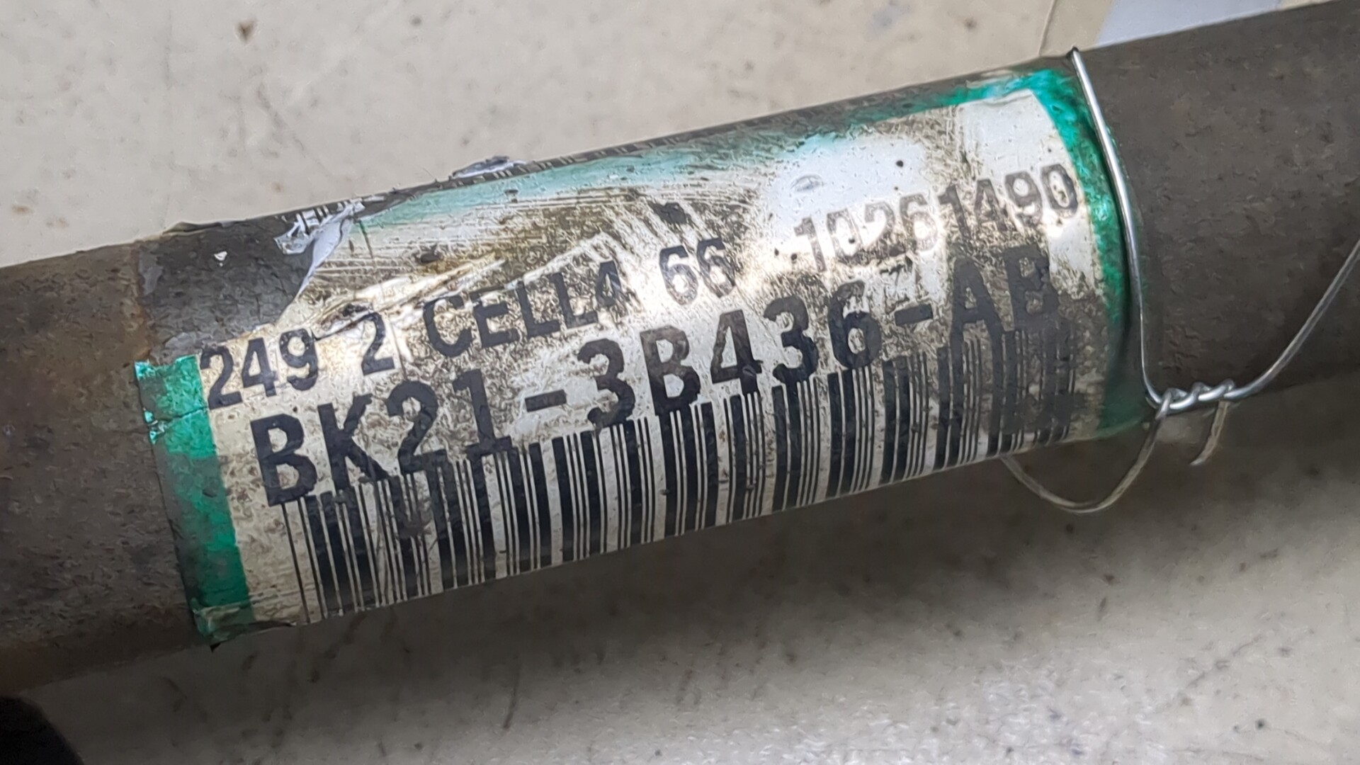 Полуось передняя правая