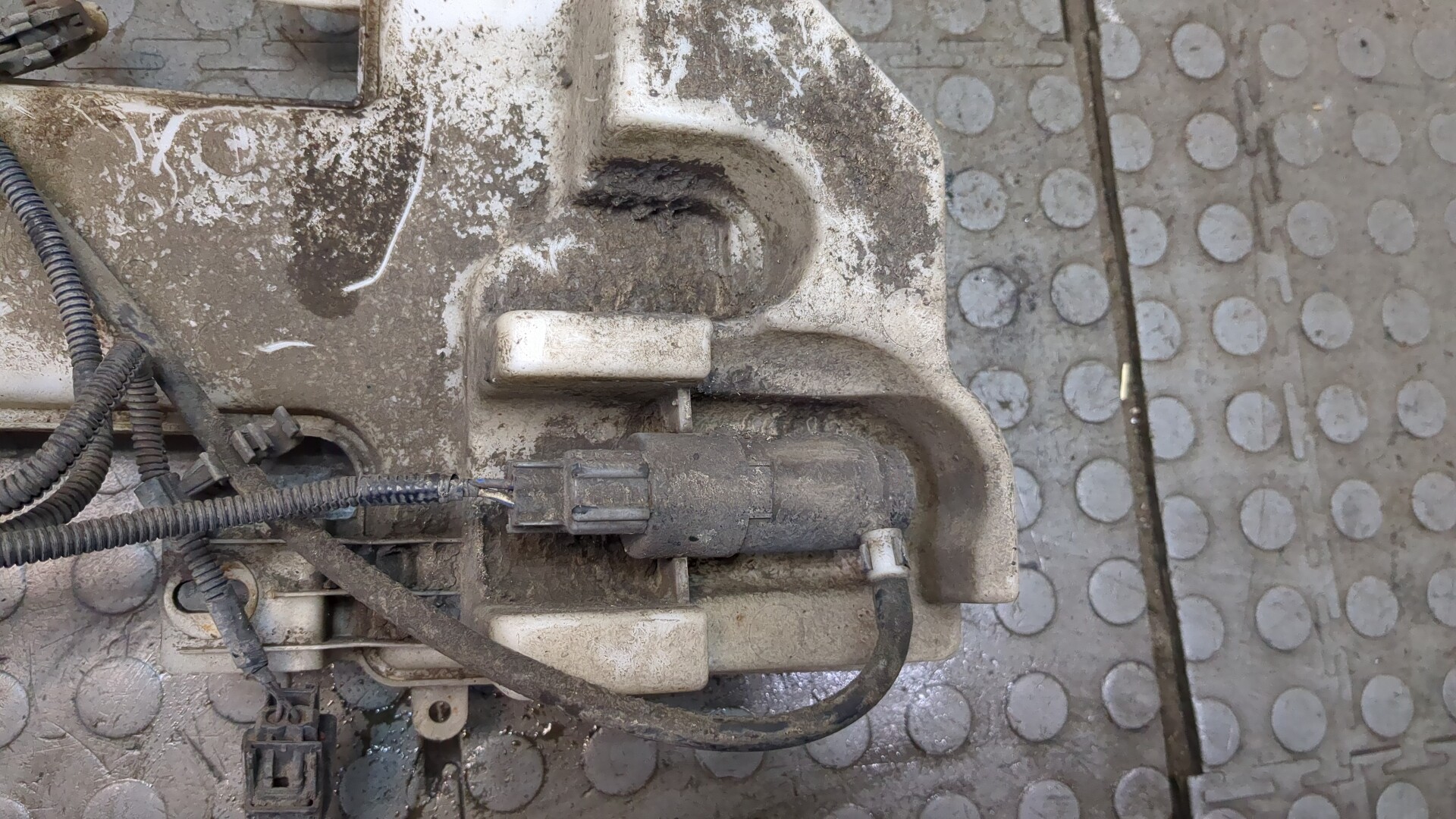 Бачок омывателя лобового стекла