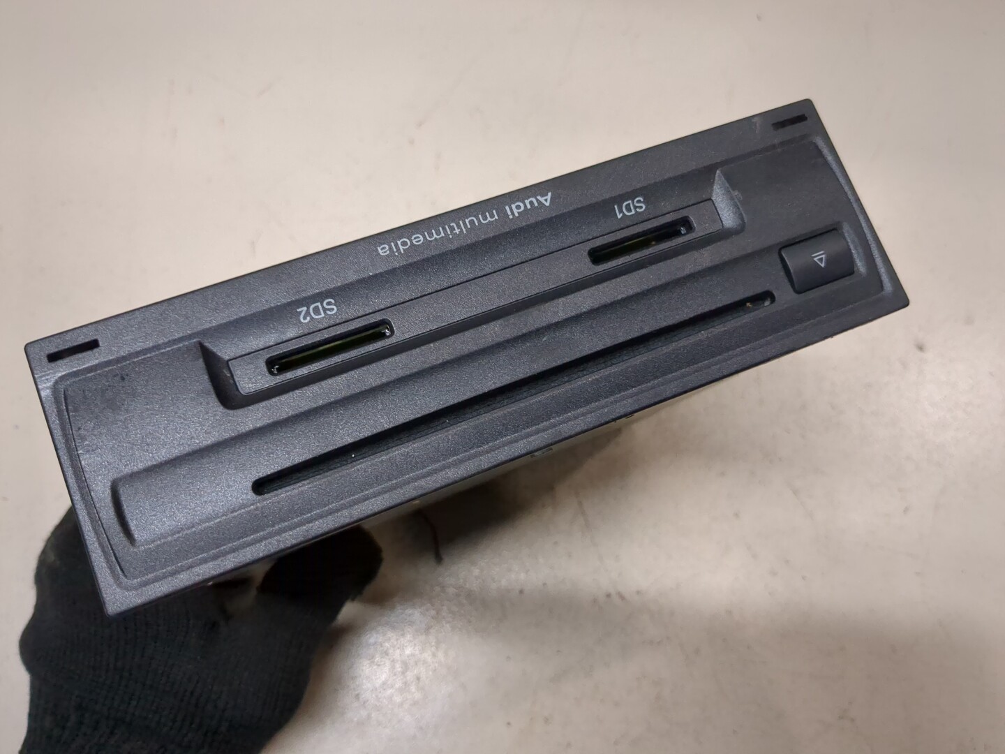 Проигрыватель CD/DVD