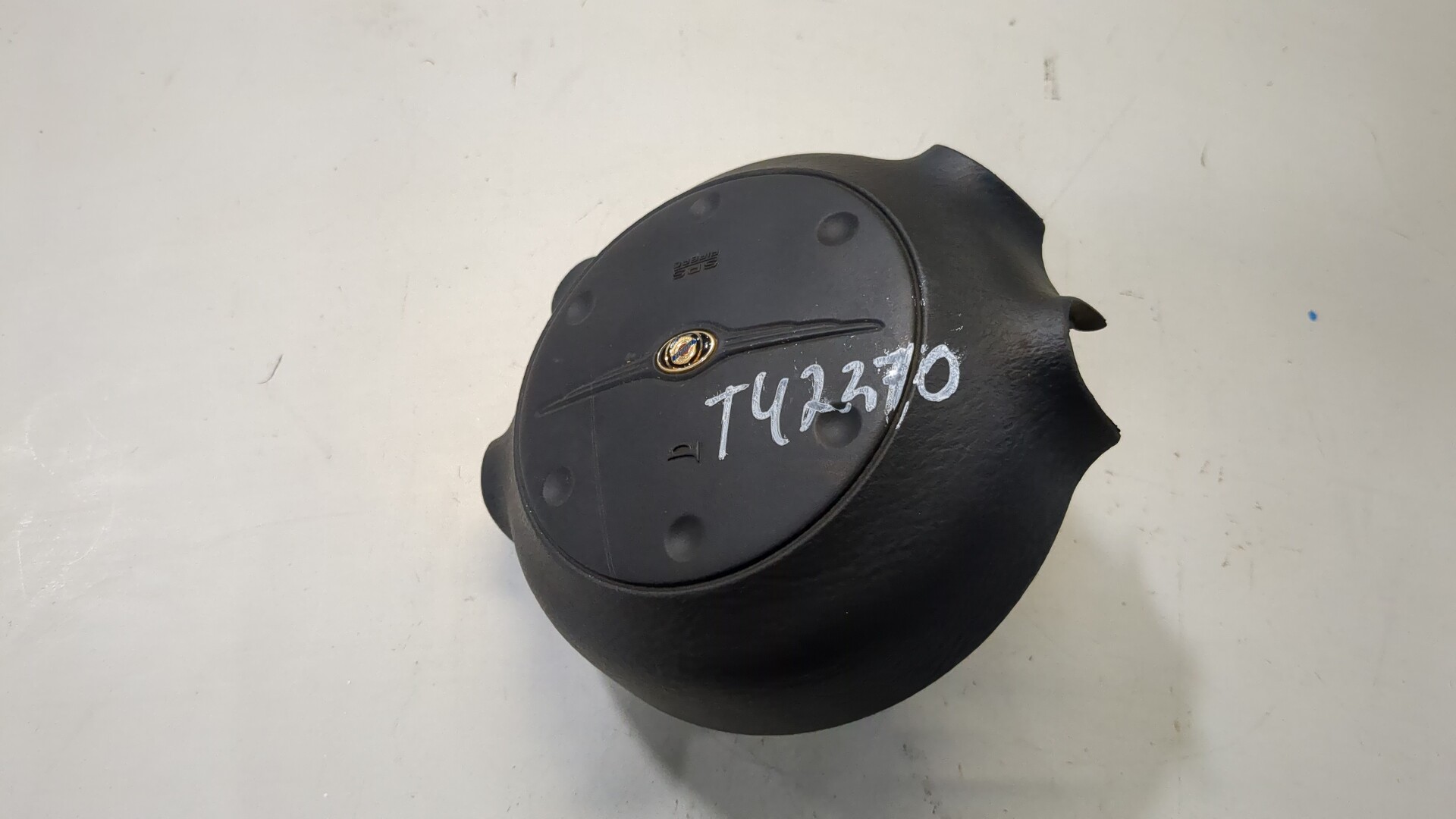 Подушка безопасности в рулевое колесо