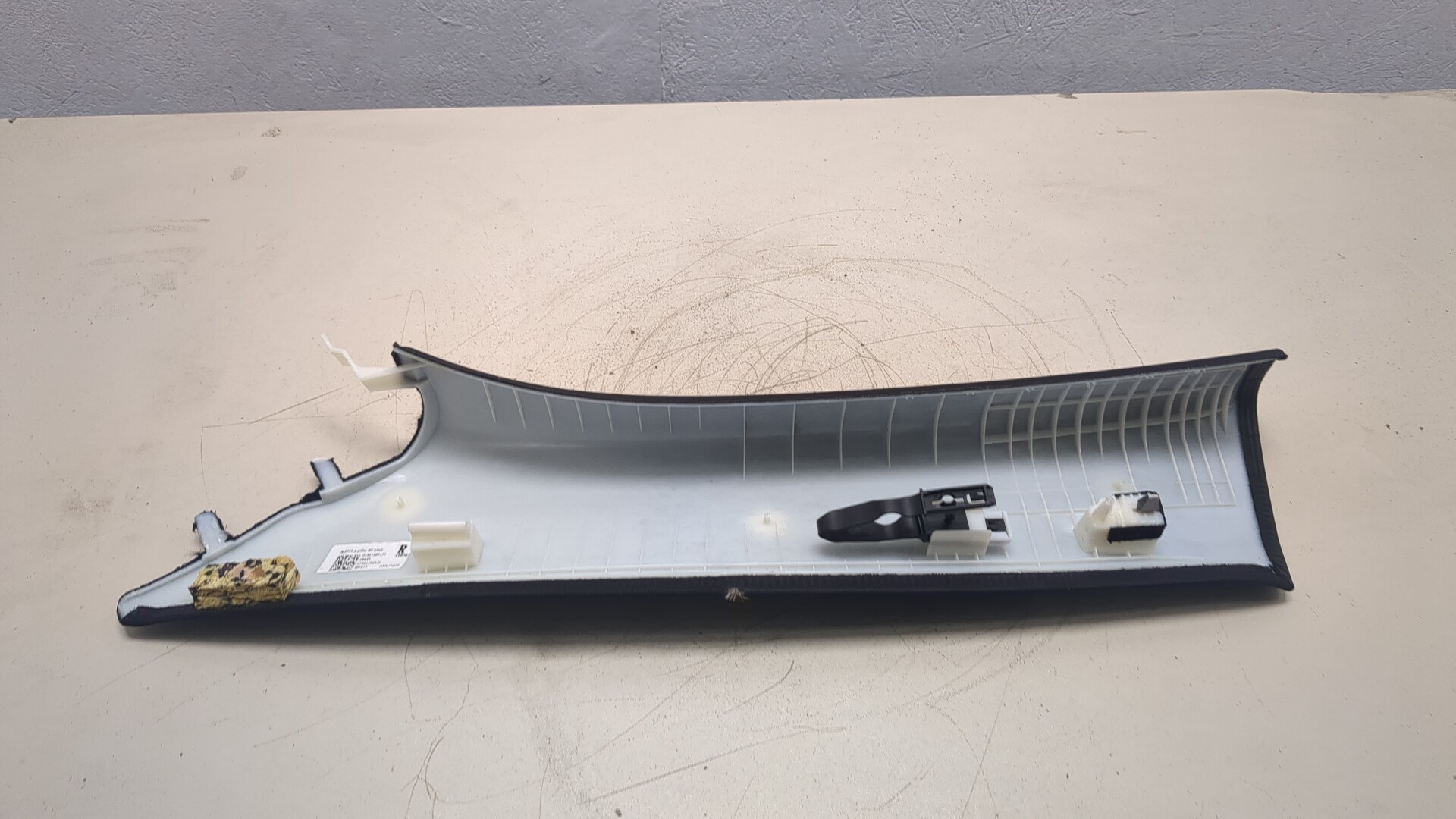 Обшивка стойки