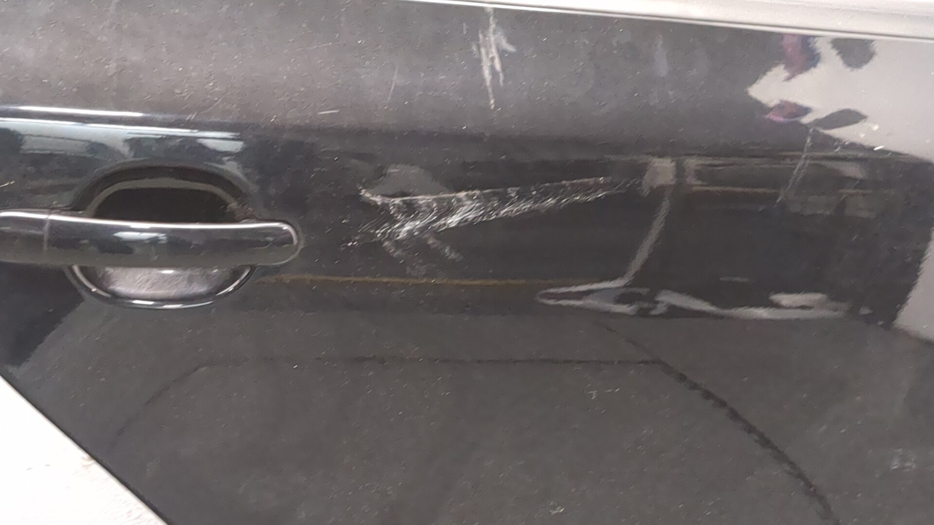 Дверь задняя правая