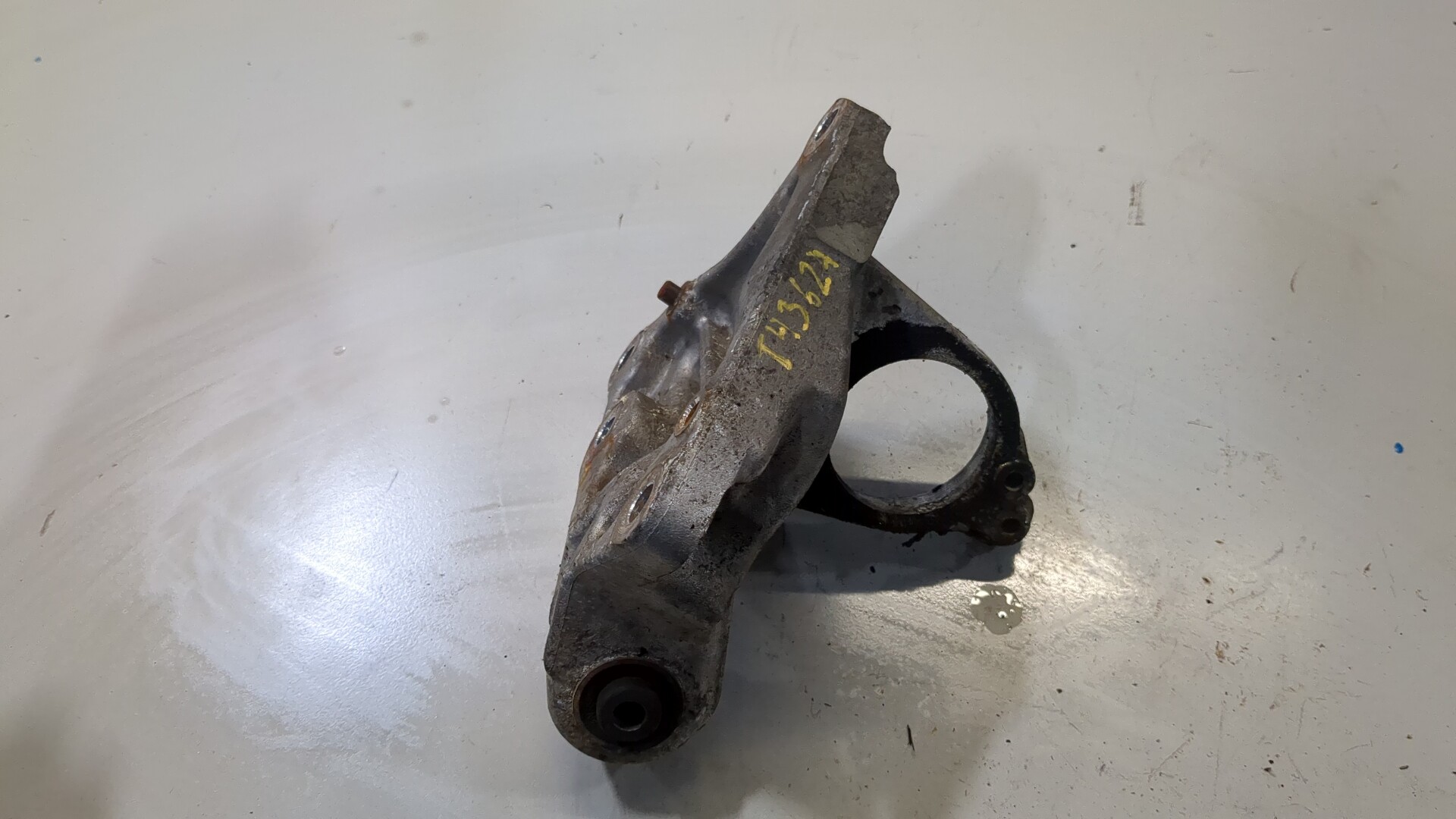 Кронштейн (п.з.к.)