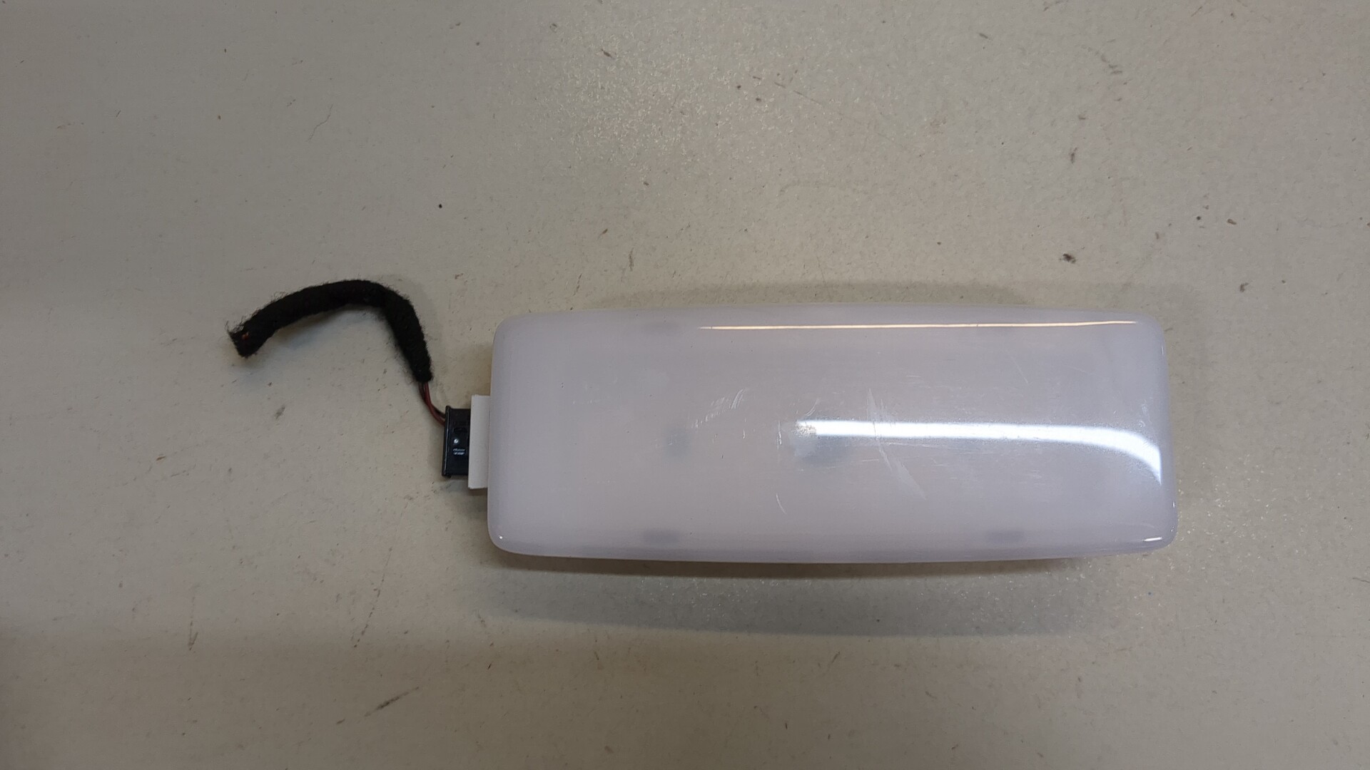 Плафон салонный