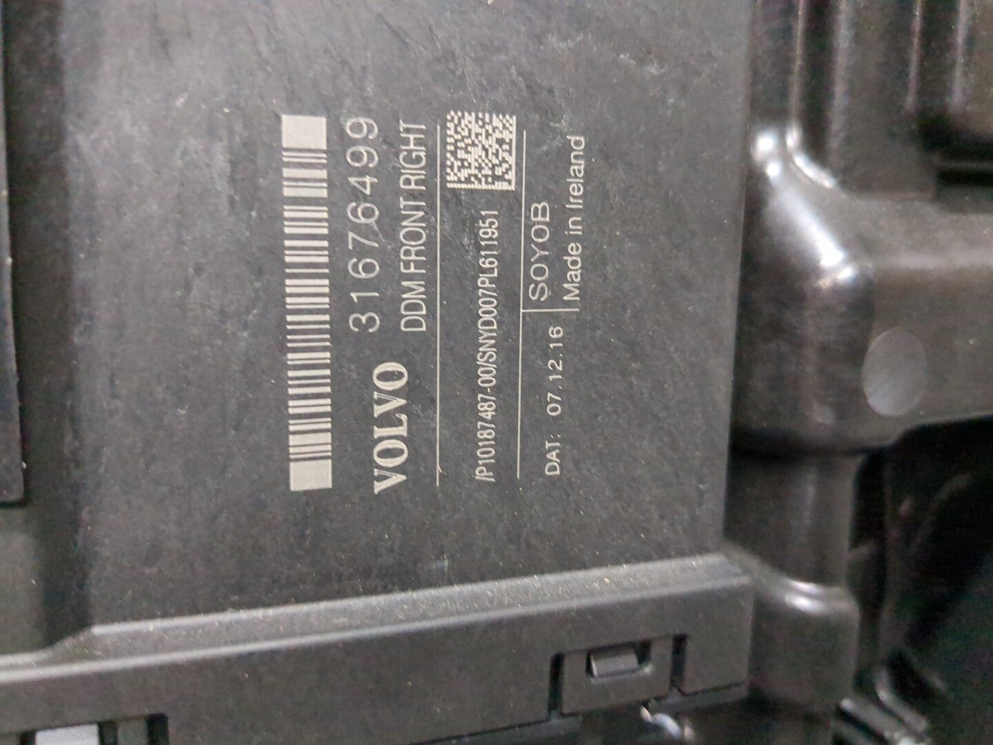 Стеклоподъемник электр. передний правый