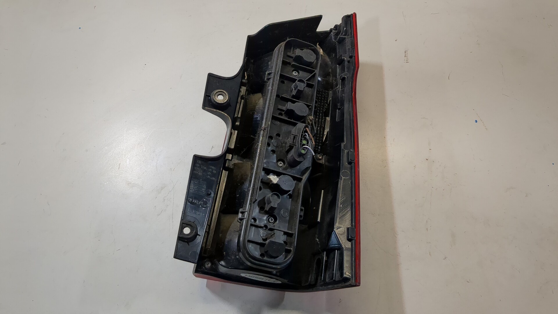 Фонарь задний левый