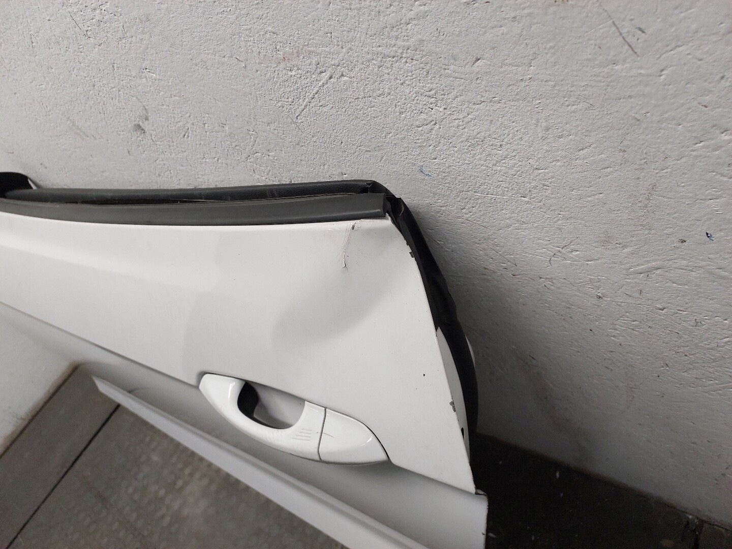 Дверь передняя левая