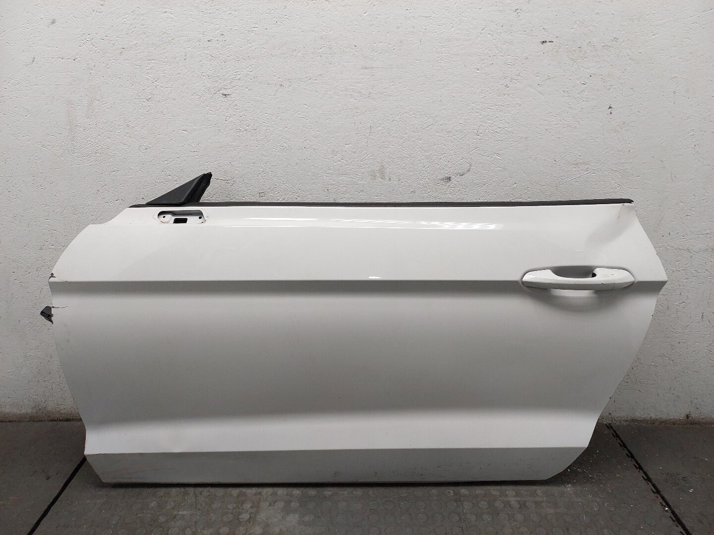 Дверь передняя левая