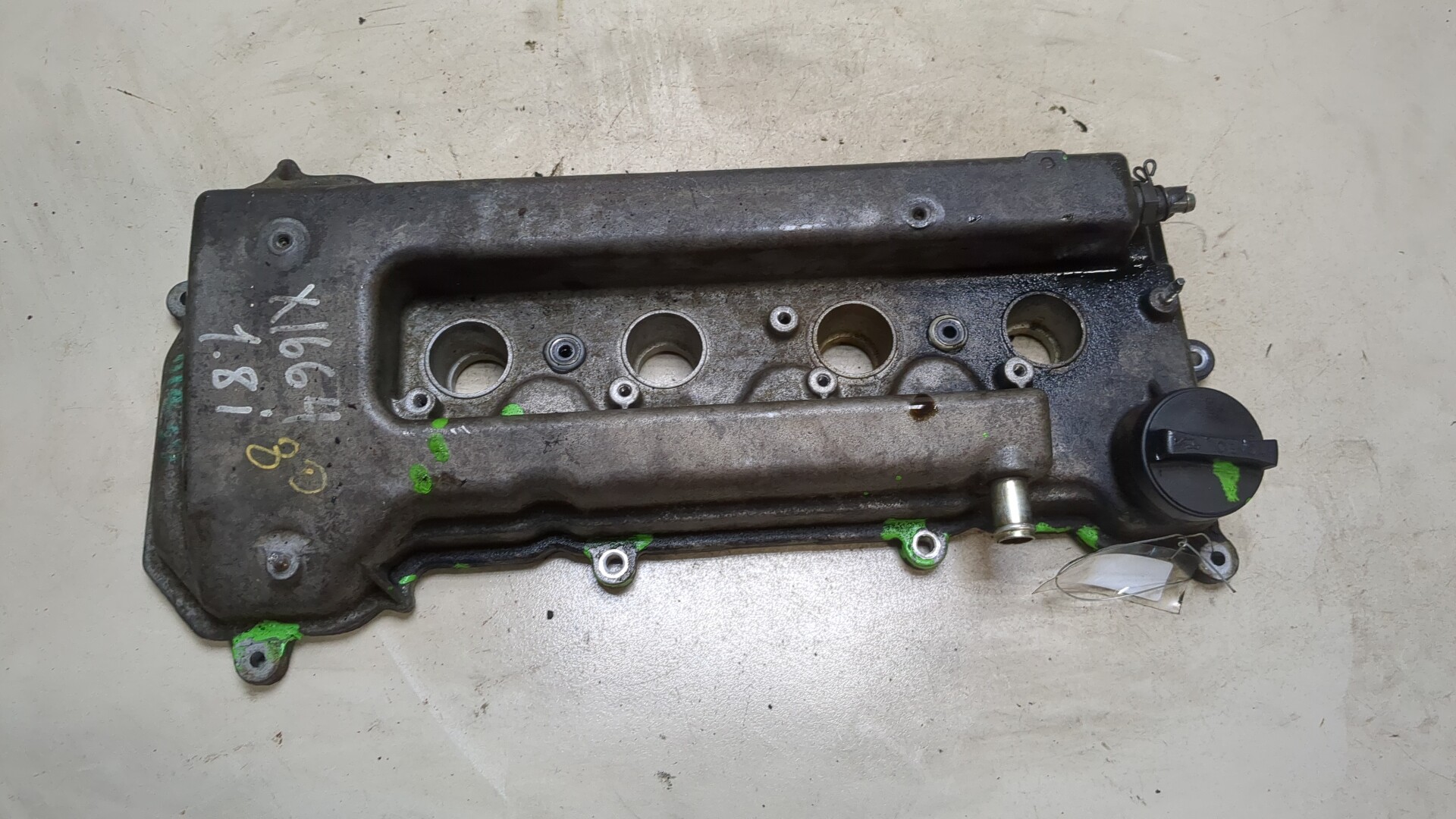 Крышка клапанная ГБЦ