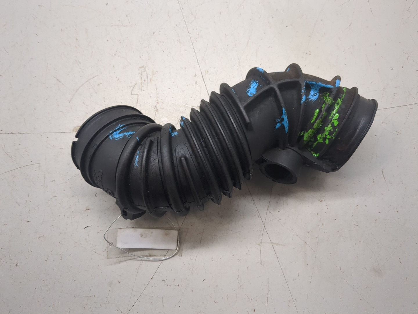 Патрубок воздушного фильтра