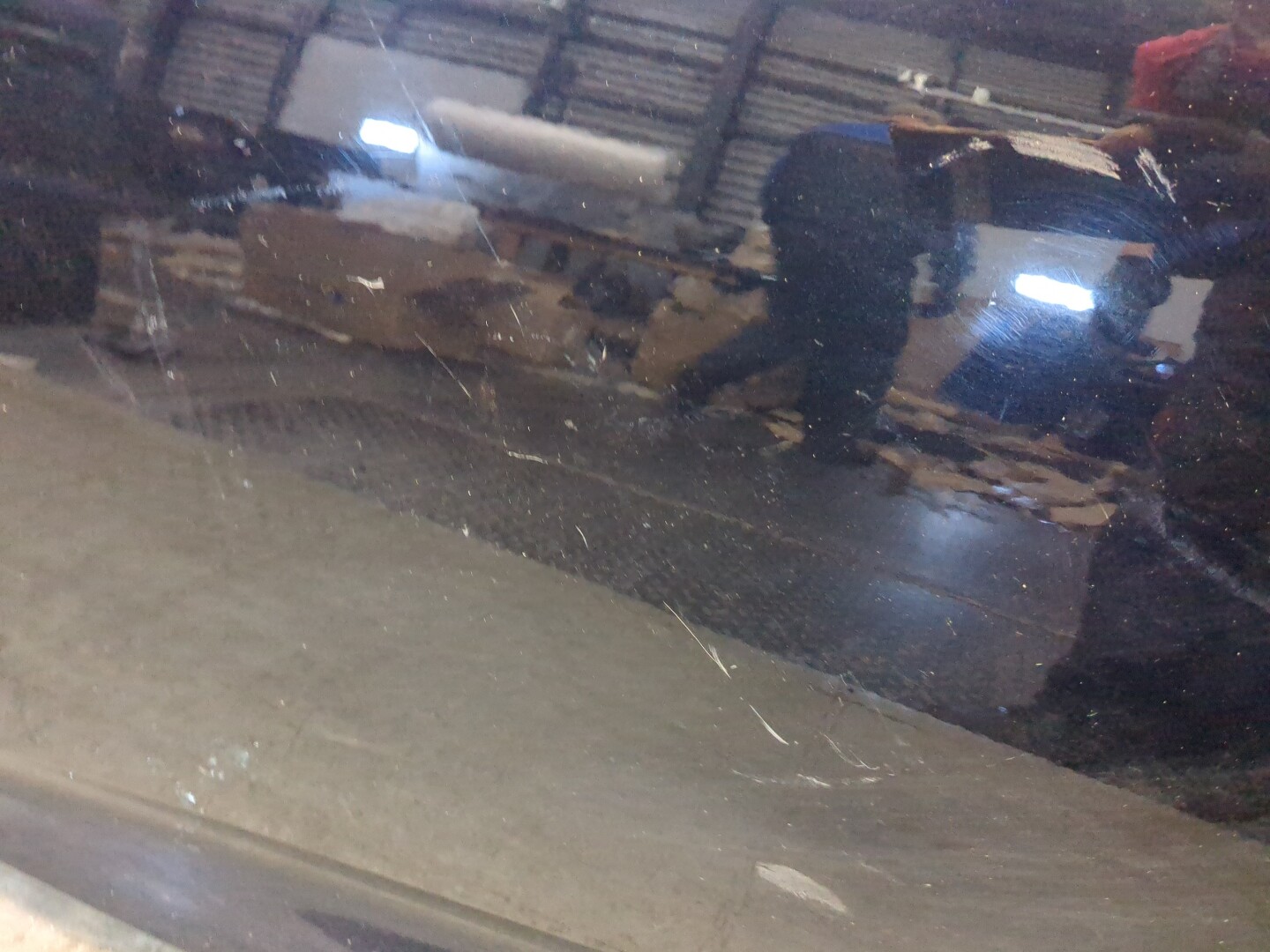 Дверь передняя левая