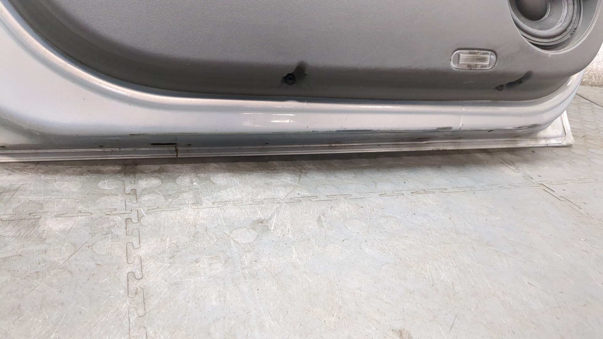 Дверь передняя левая