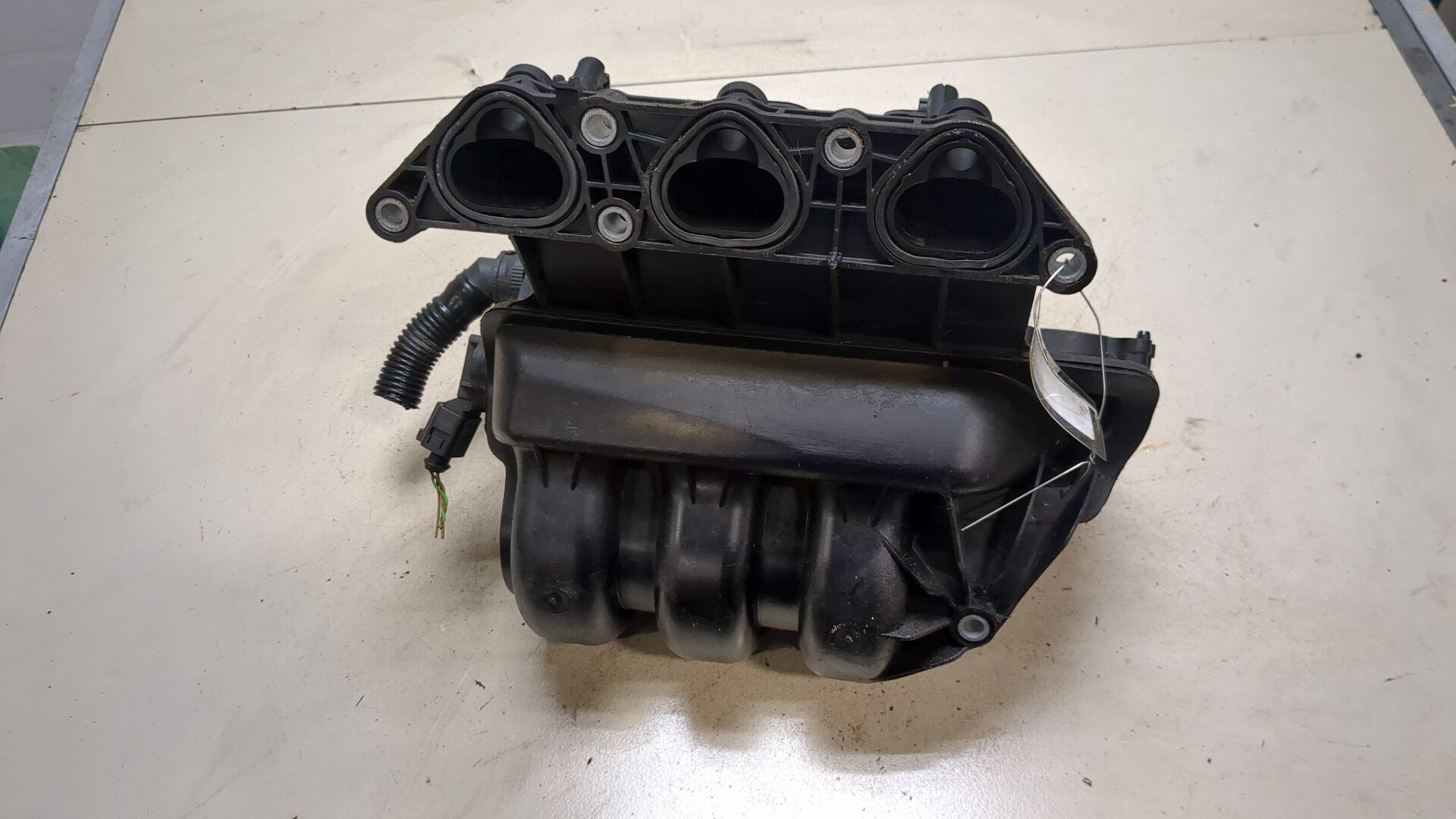 Коллектор впускной