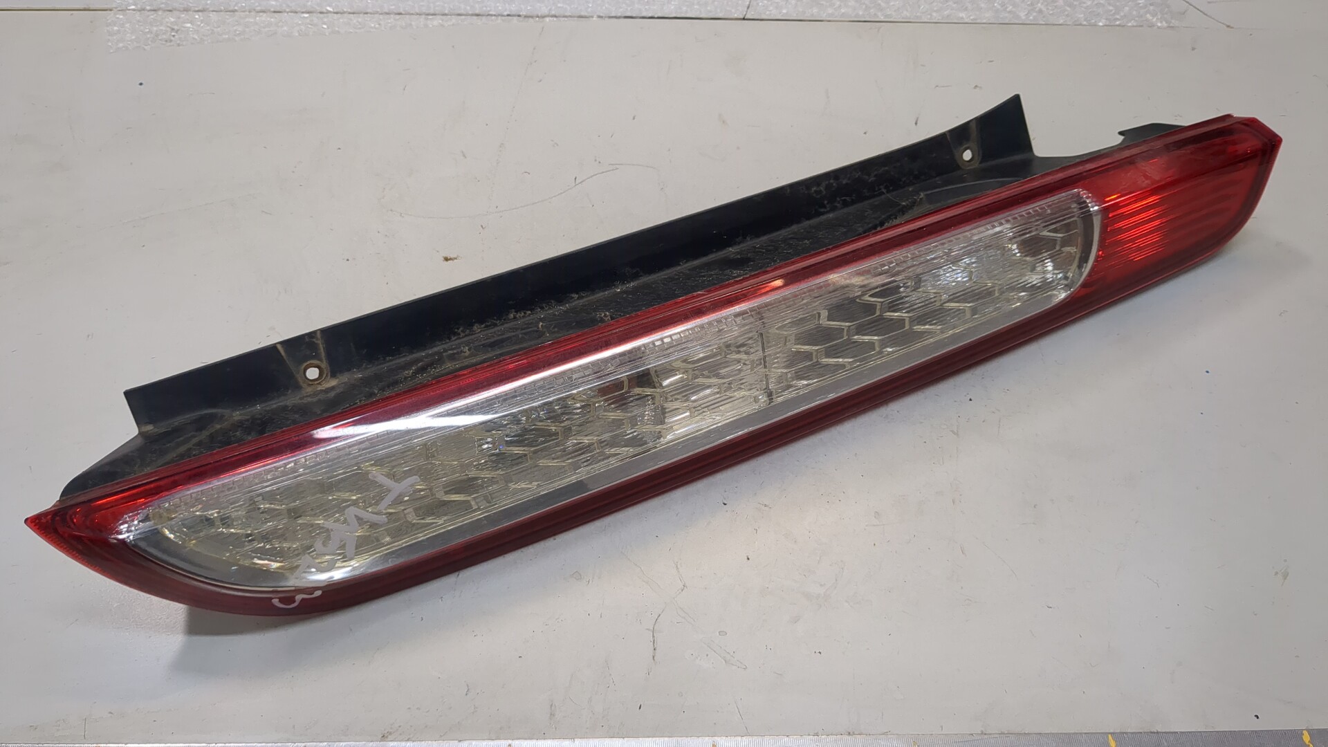 Фонарь задний правый