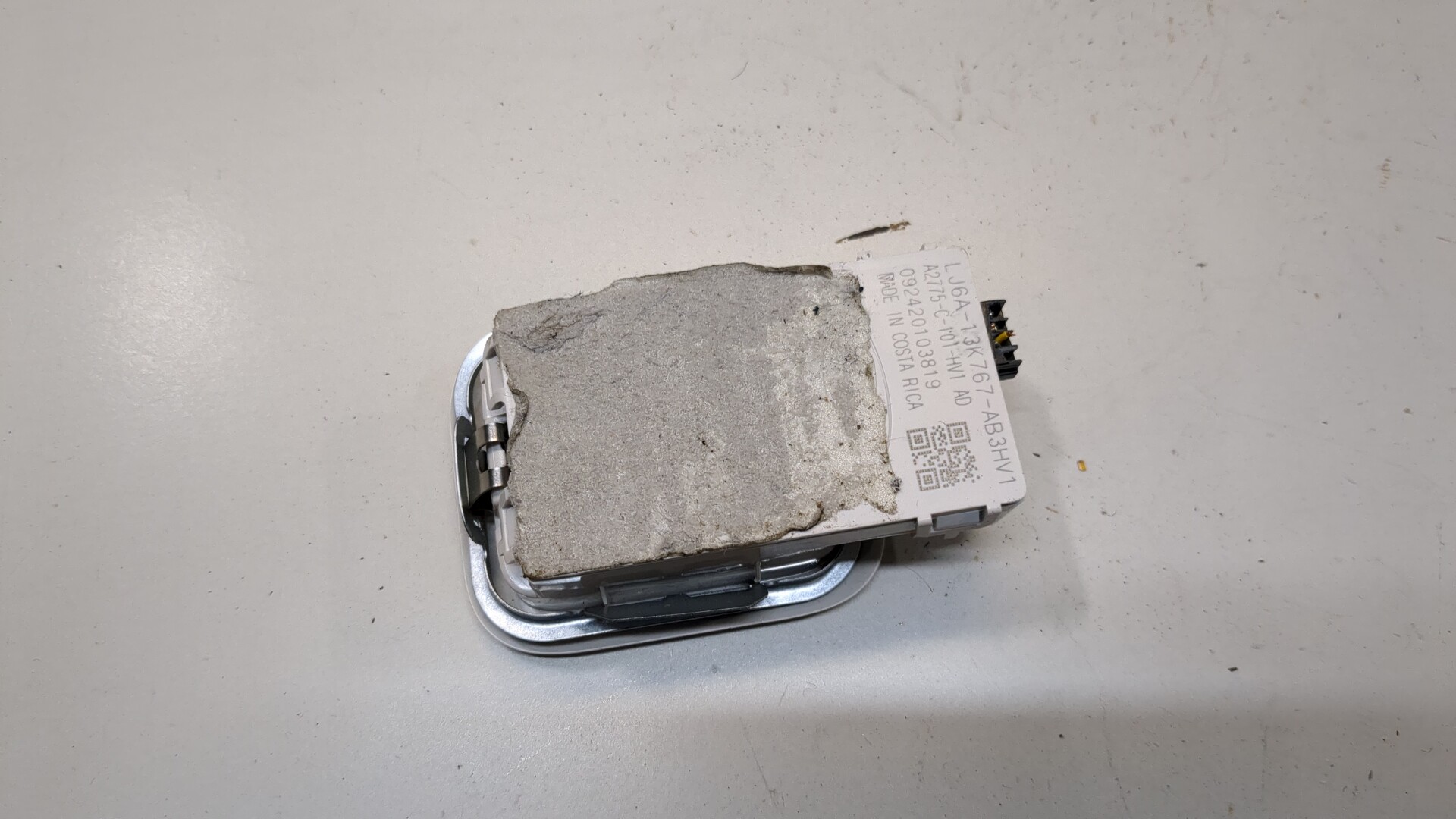 Плафон салонный