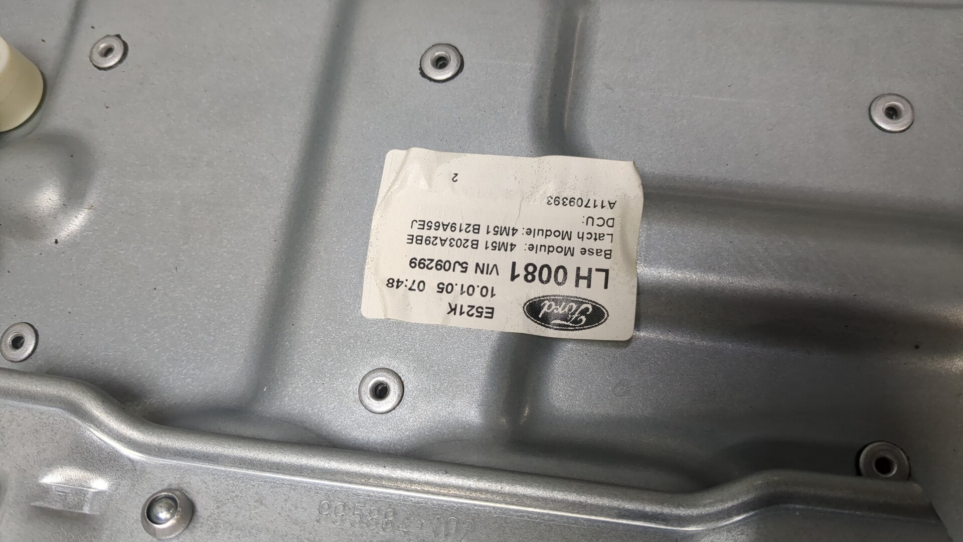 Стеклоподъемник электр. передний левый