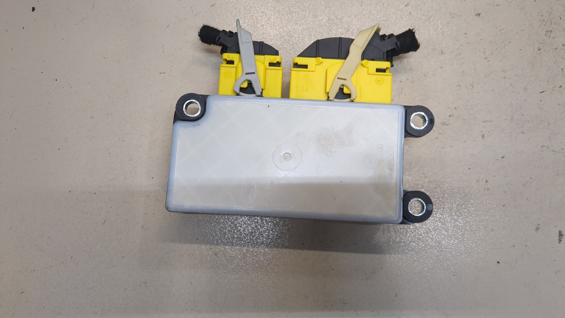 Блок управления подушек безопасности (AIR BAG)