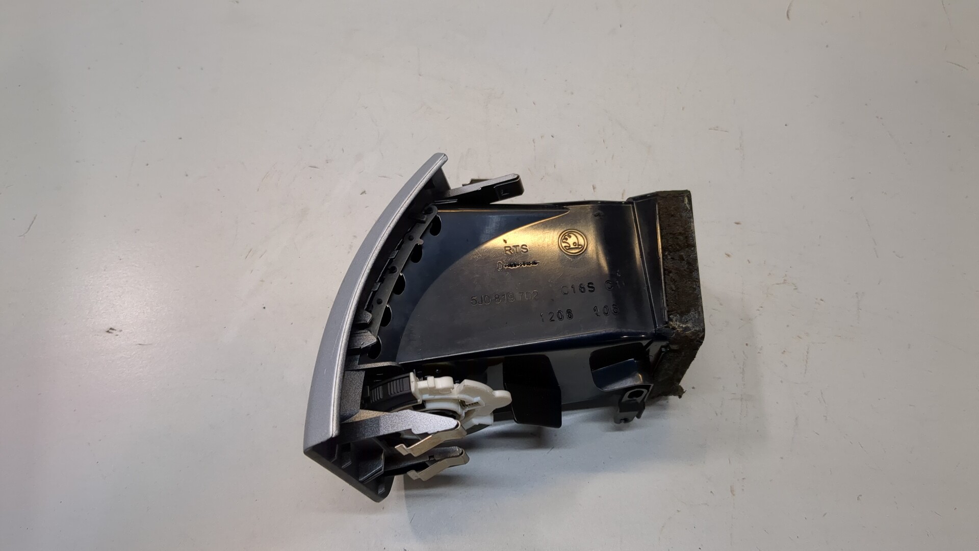 Дефлектор воздушный