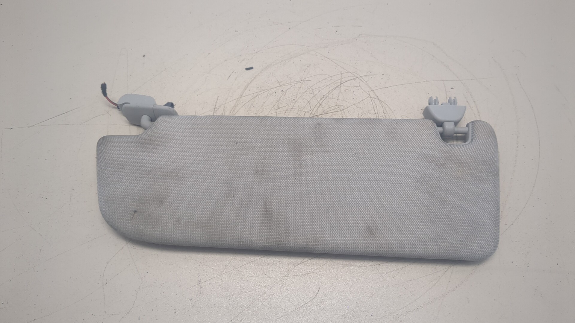 Козырек солнцезащитный