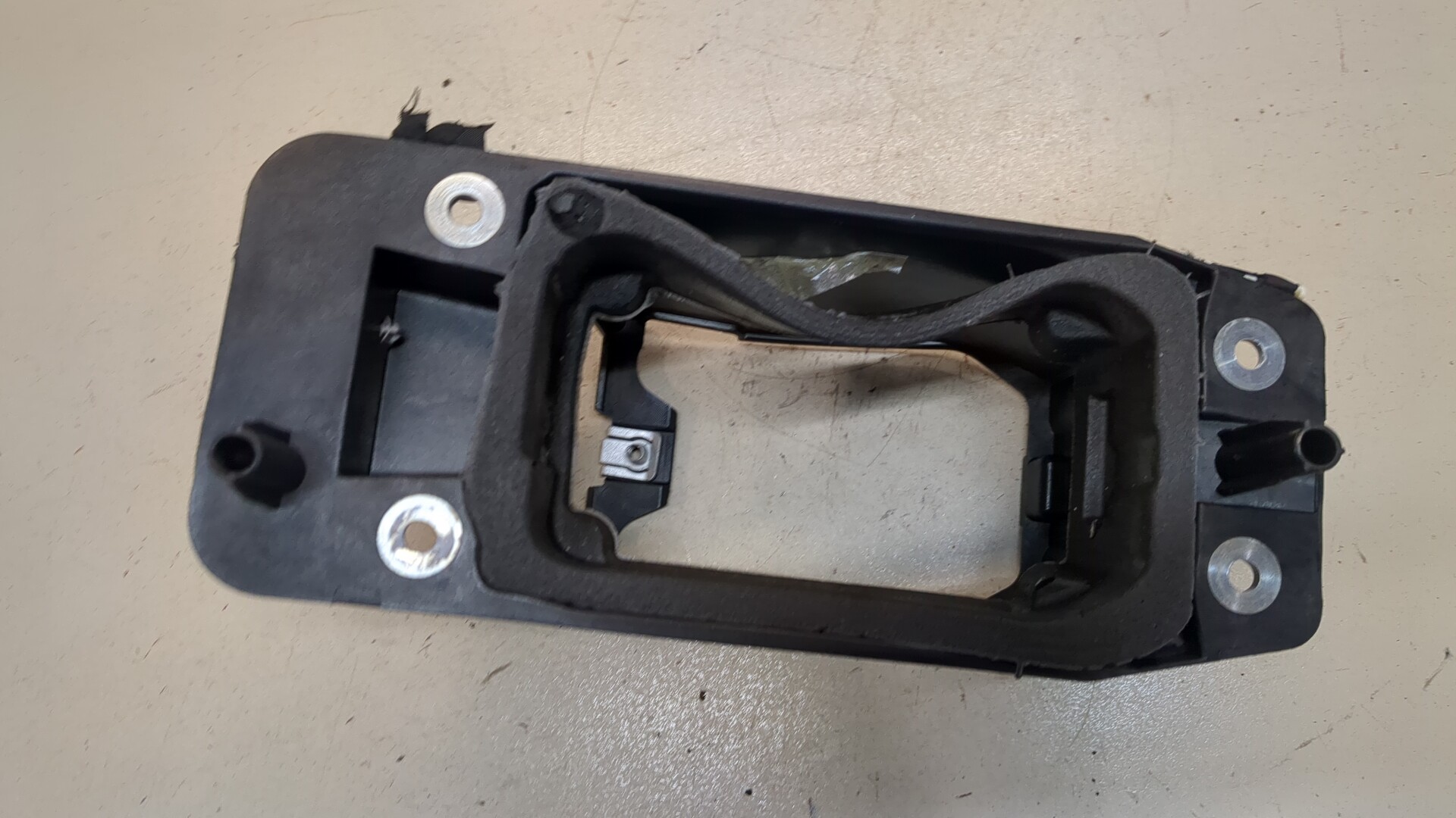 Кронштейн (сопут. товар)